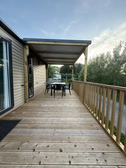 Het Terras met Eettafel
