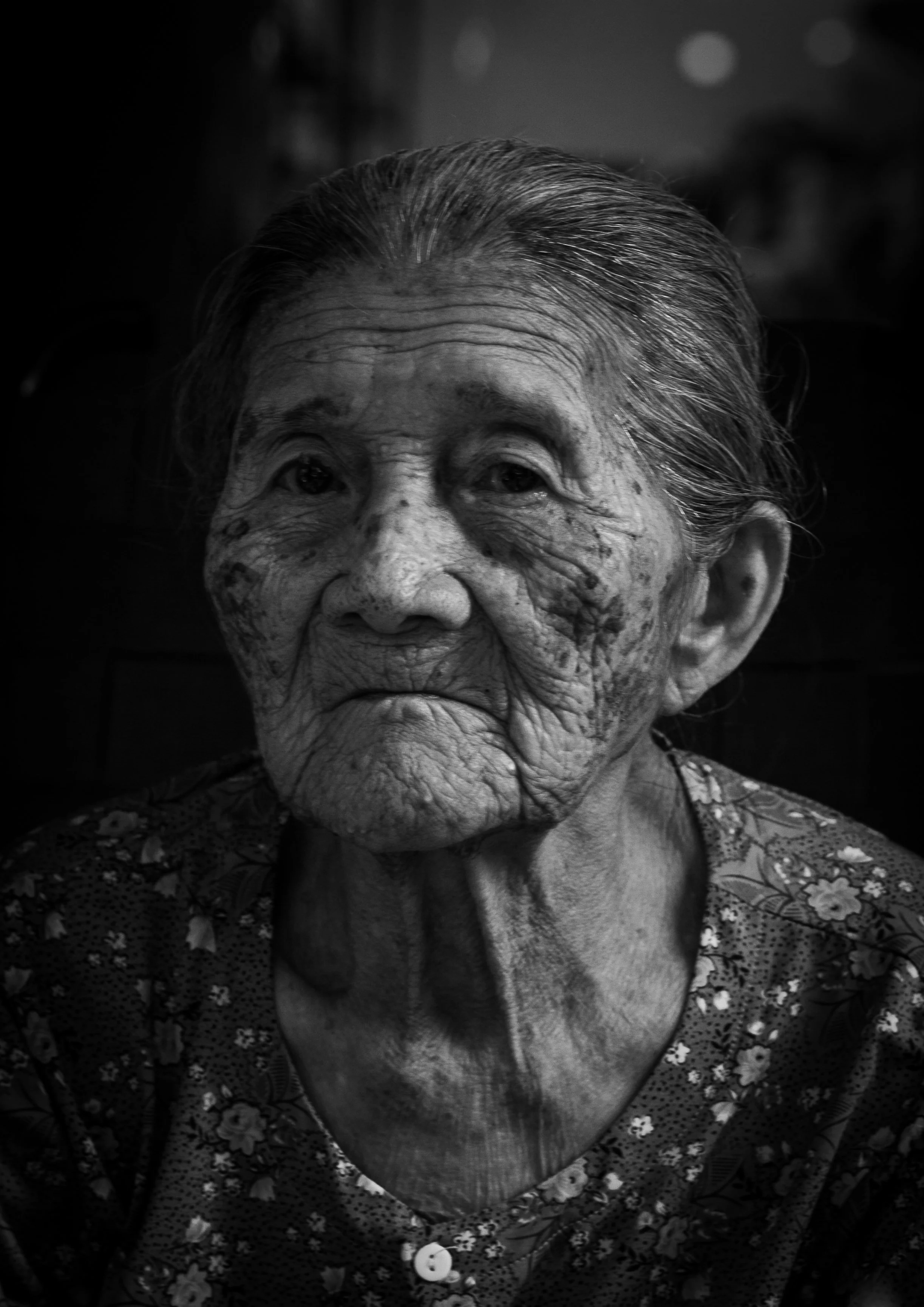 old_lady_saigon.jpg