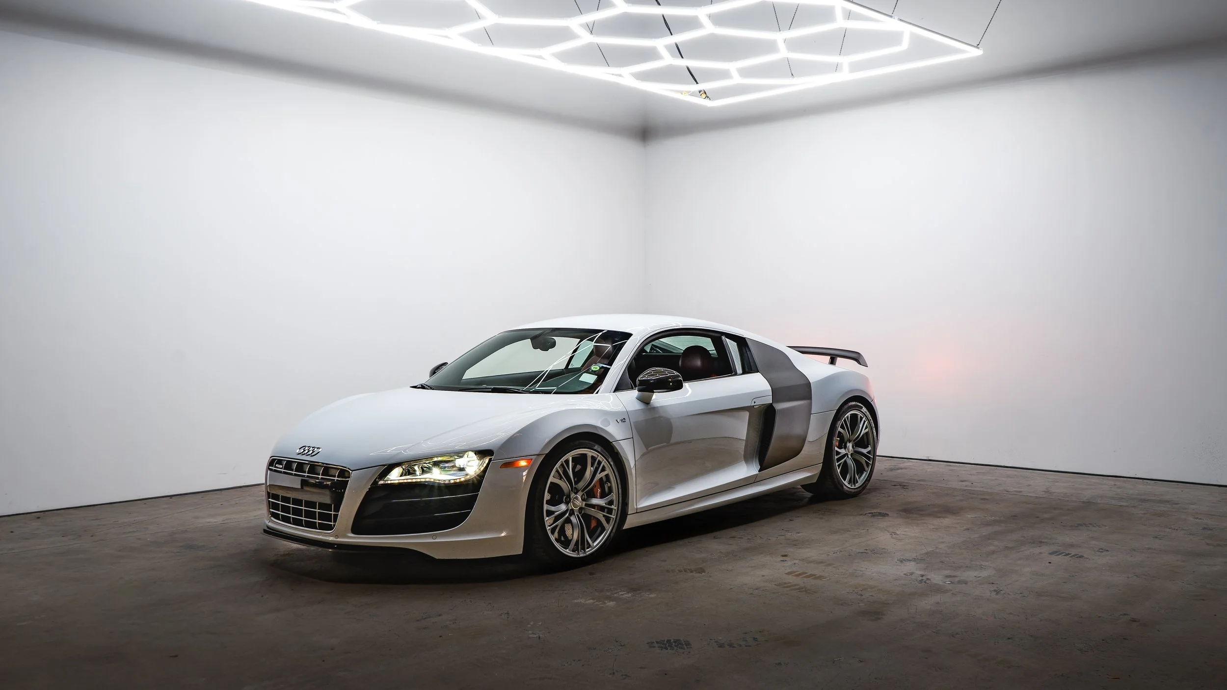 Audi R8 V10 Plus: Gated Manual (Apex Euro)