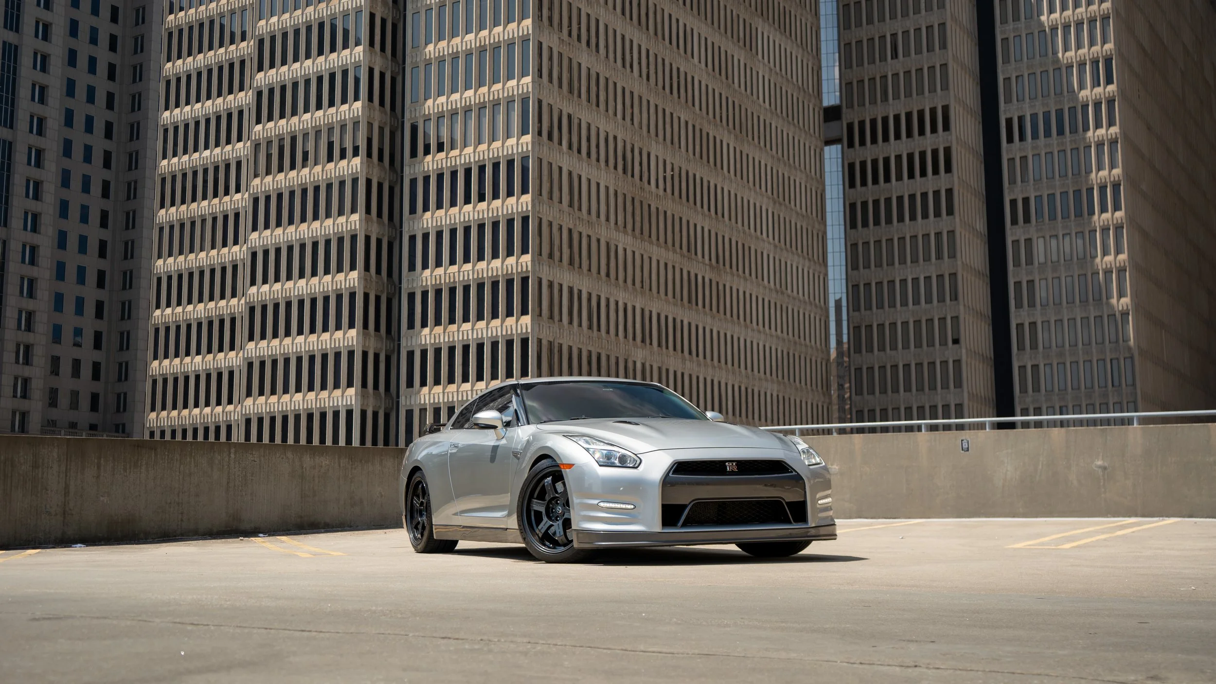 Nissan GT-R (R35): Cars N Bids