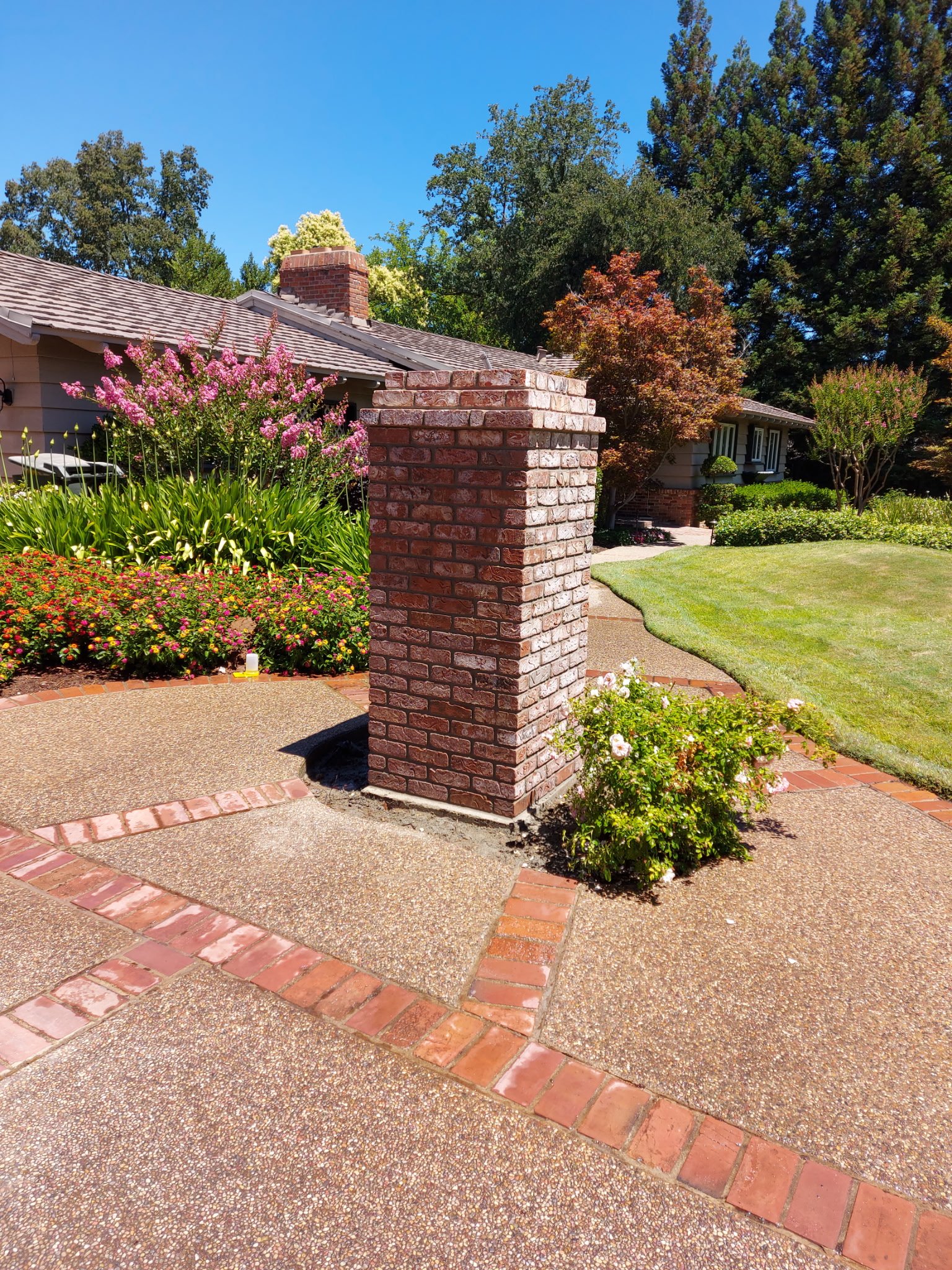 BRICK PILLAR