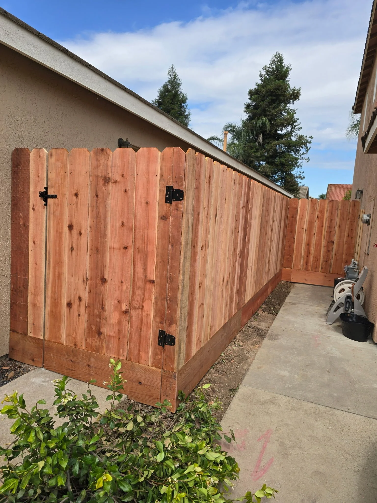 WOOD FENCES