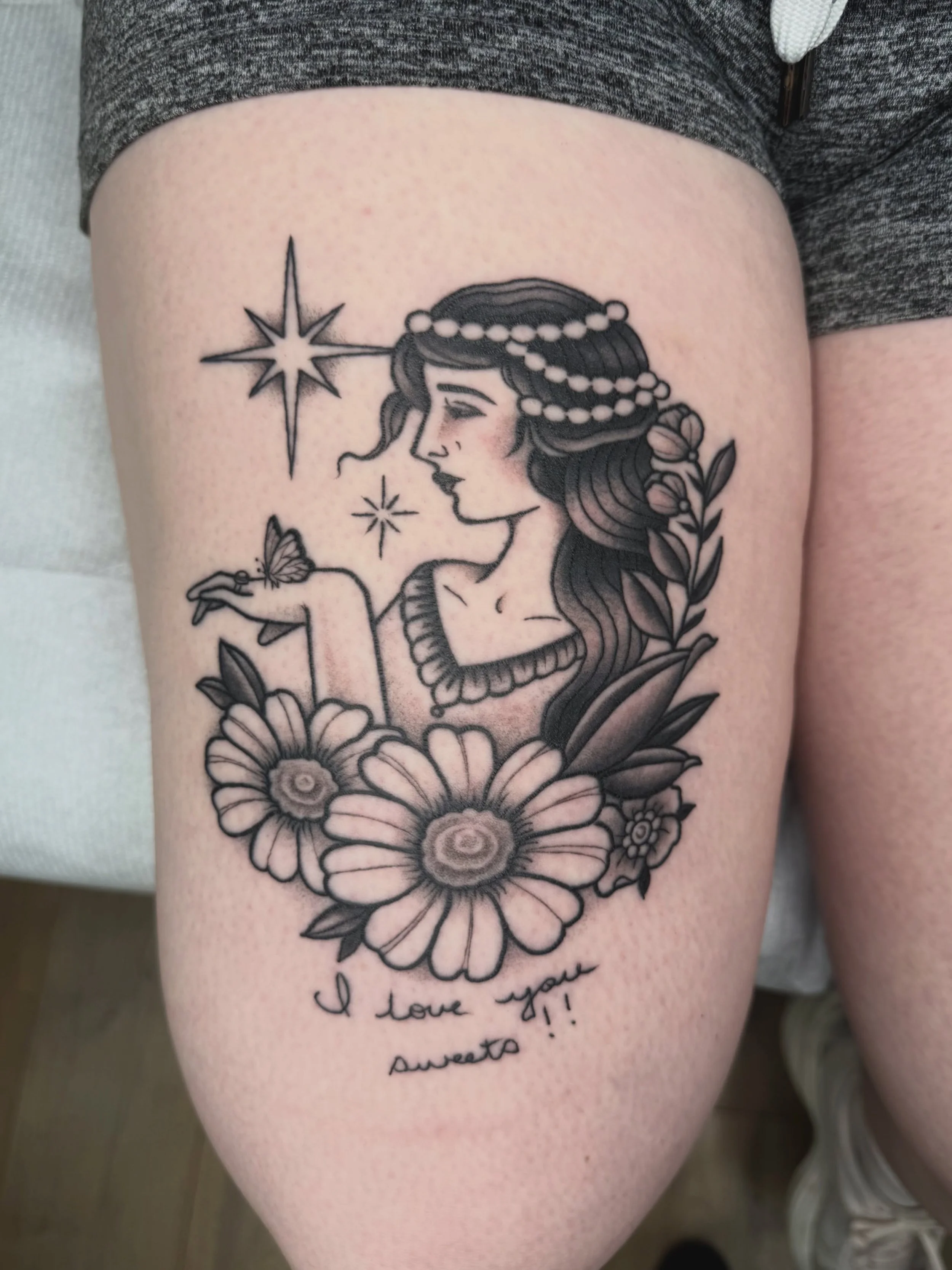 Healed✨flash✨on my sweetest pal @briannamackey_ ✨ thank you so much bb!! 

Lady holding a butterfly with flowers.