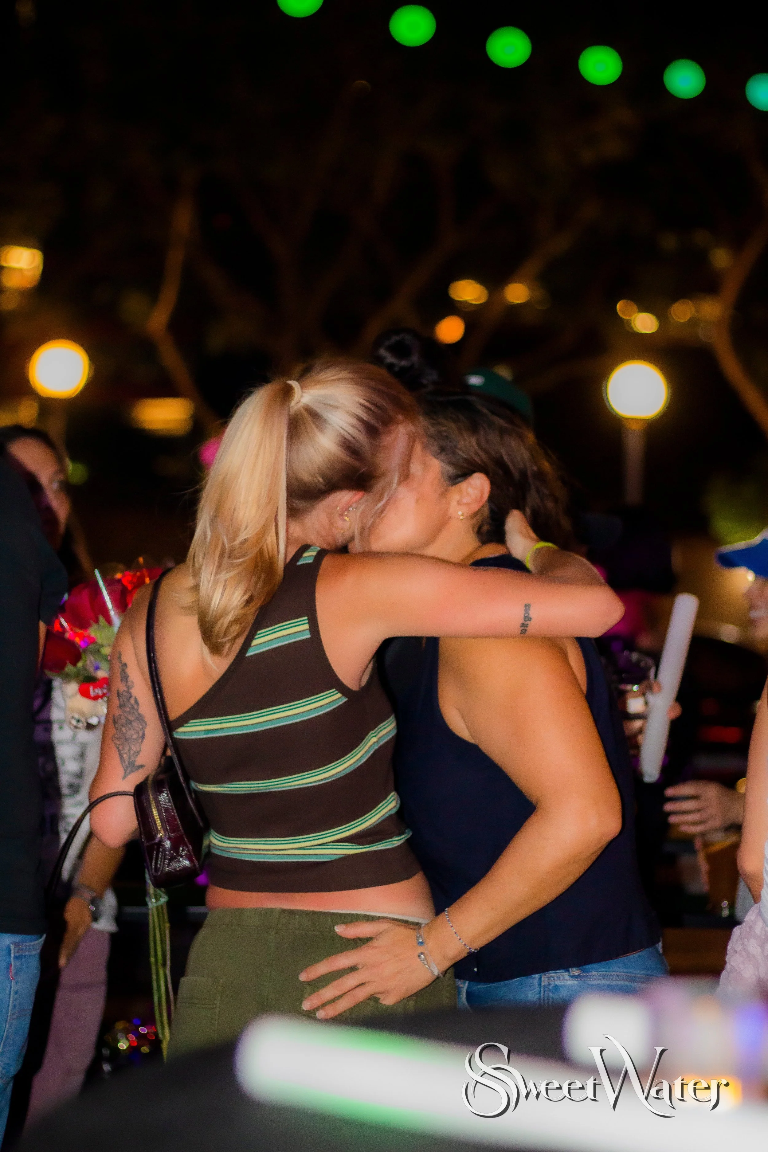 SWEETWATER S GRAND OPENING719.jpg