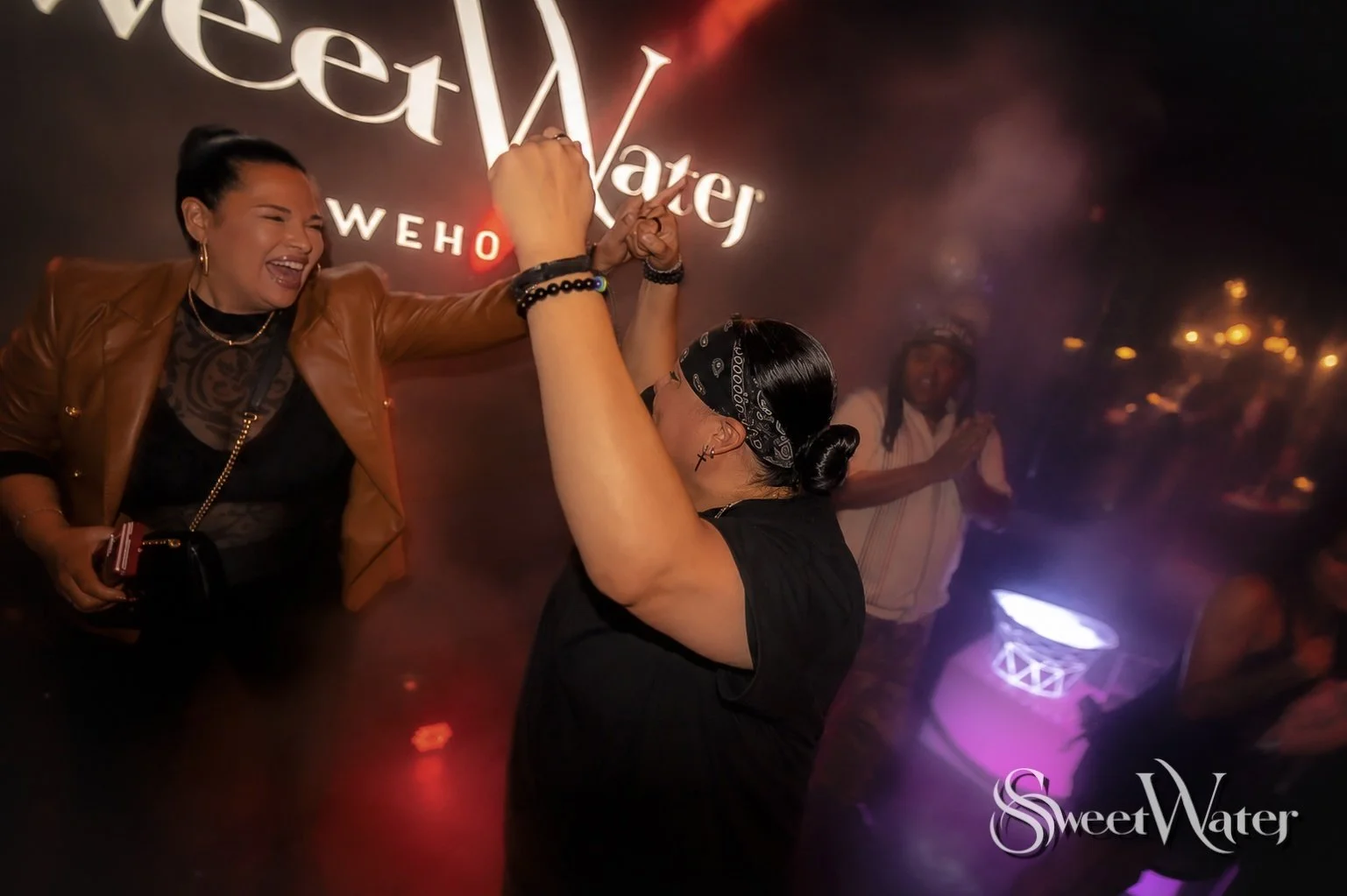 SWEETWATER S GRAND OPENING704.jpg