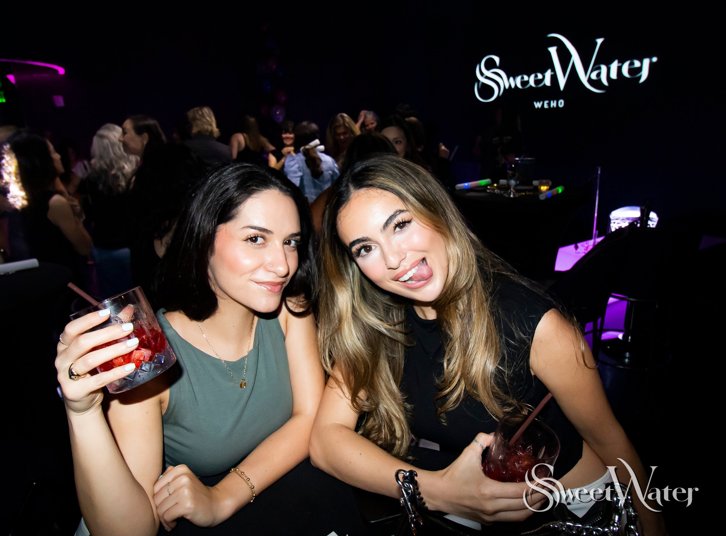 SWEETWATER S GRAND OPENING361.jpg
