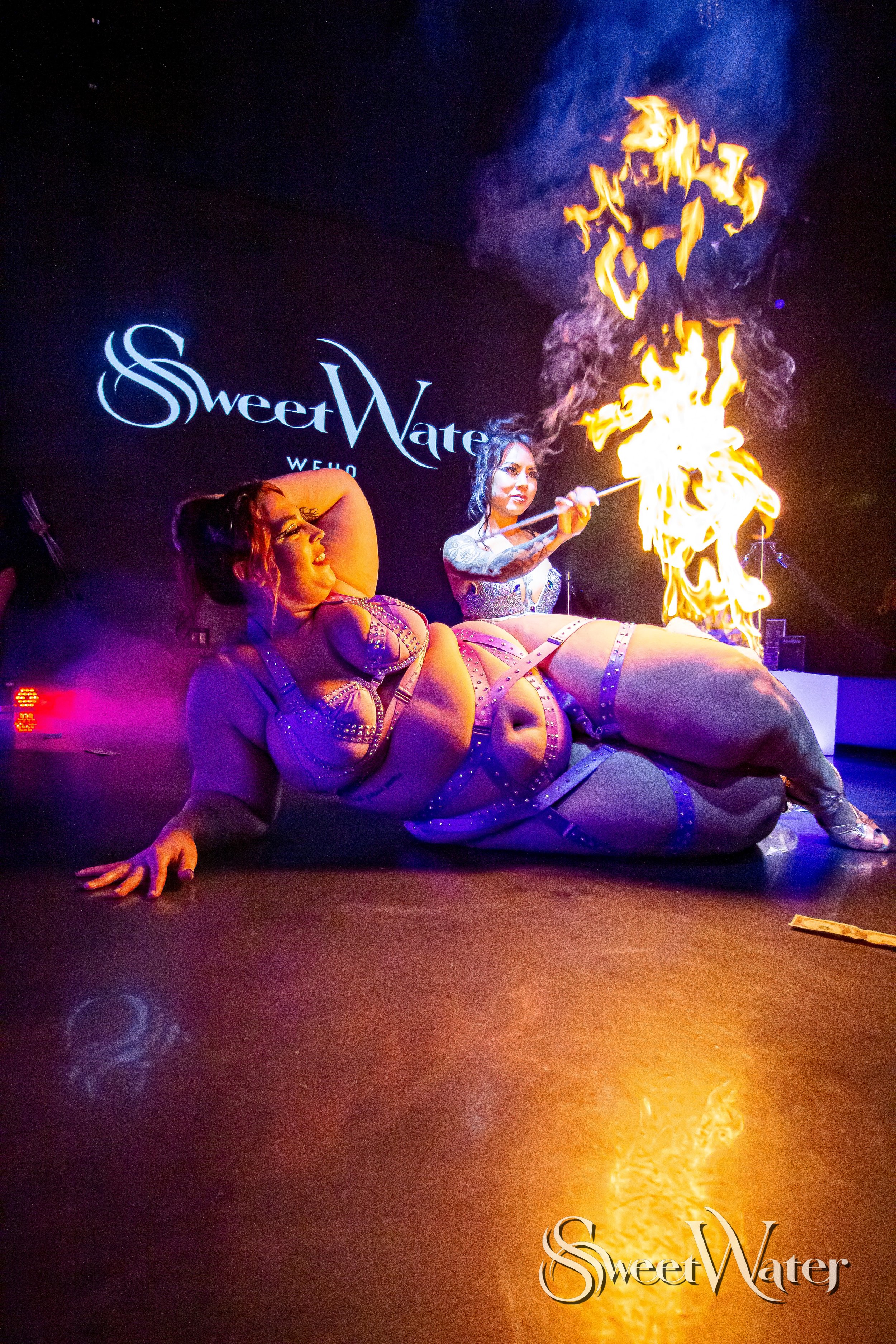 SWEETWATER S GRAND OPENING245.jpg