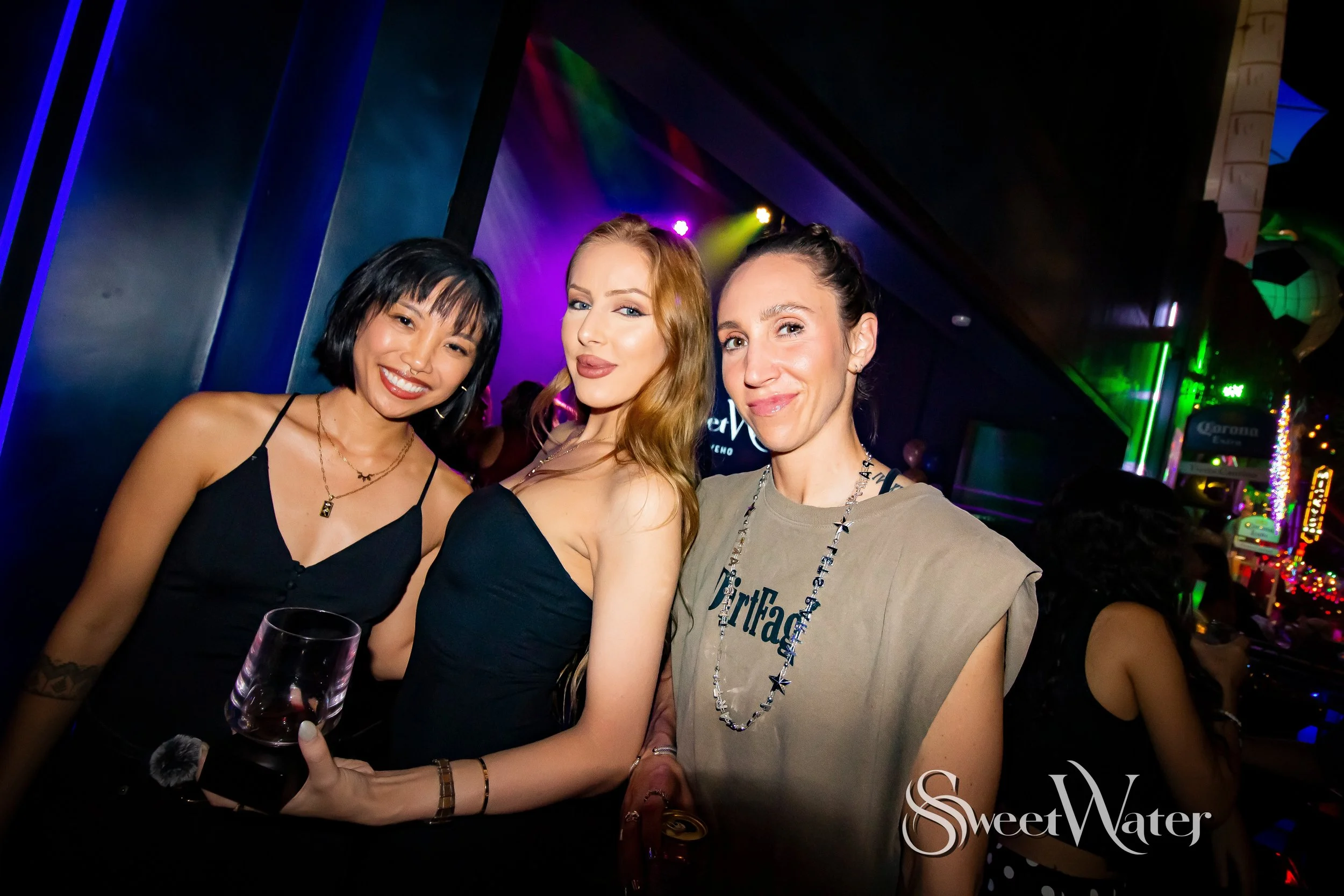 SWEETWATER S GRAND OPENING369.jpg