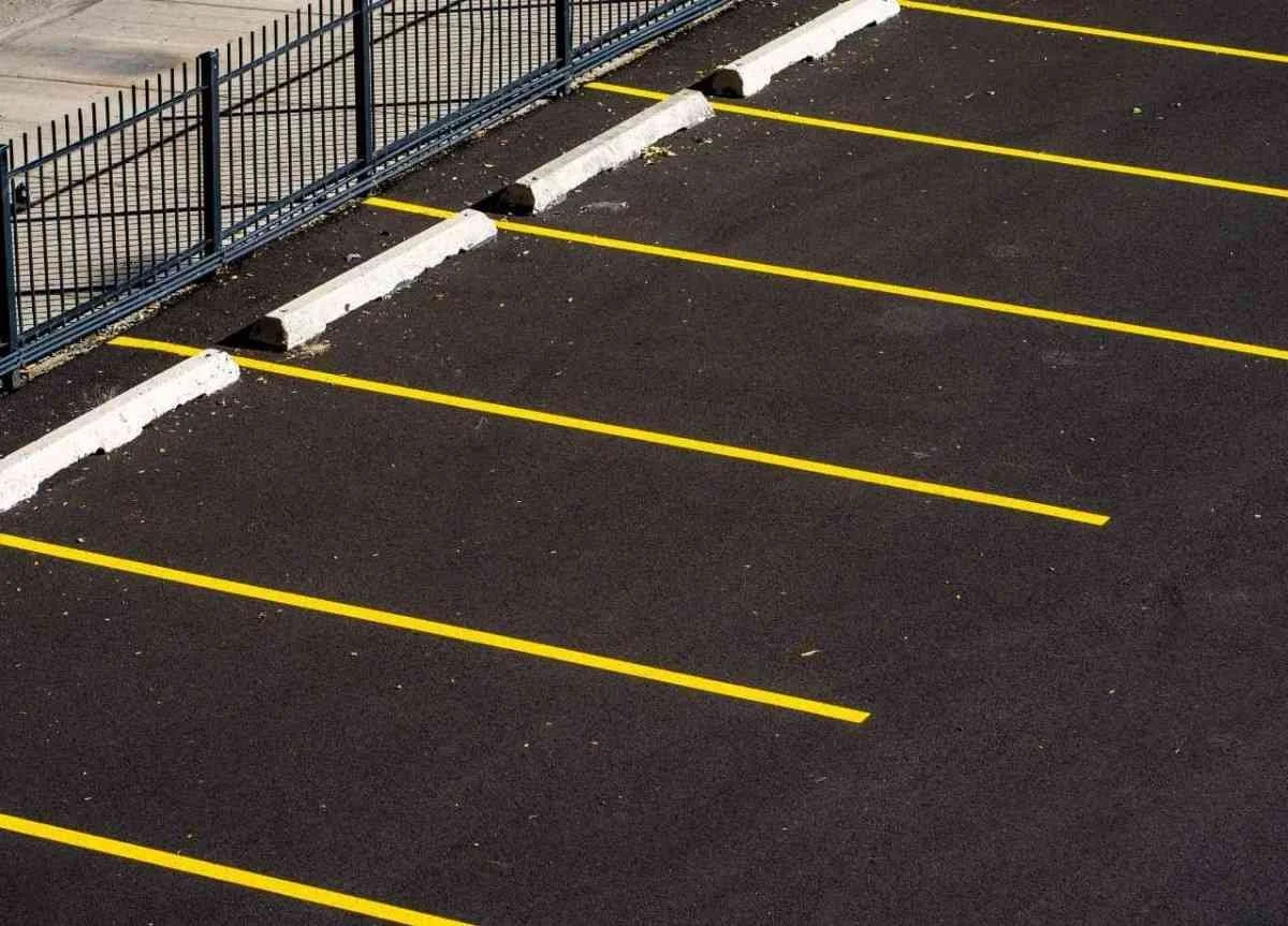 Re-Striping & Parking Lot Refresh