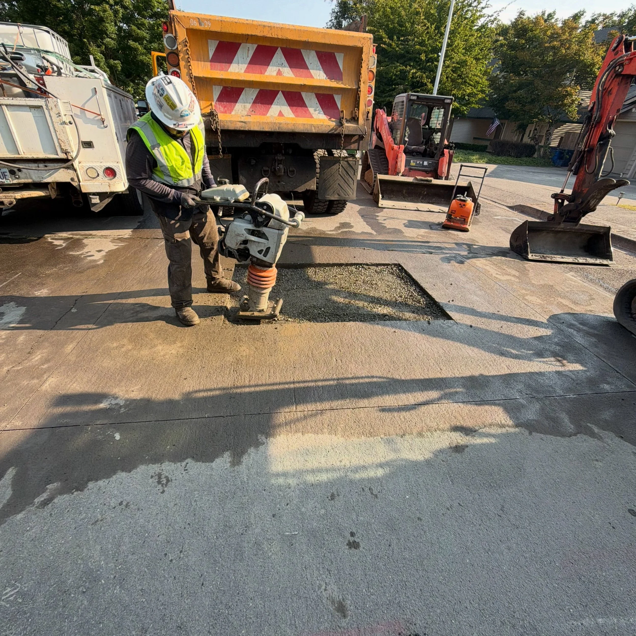We got work in Washington and we would love to do more! Give us a call for a quote today! Photos you are seeing is work we have with our utility partners on this project in Camas! 
.
.
.
.
.
#construction #legacy #paving #pnw