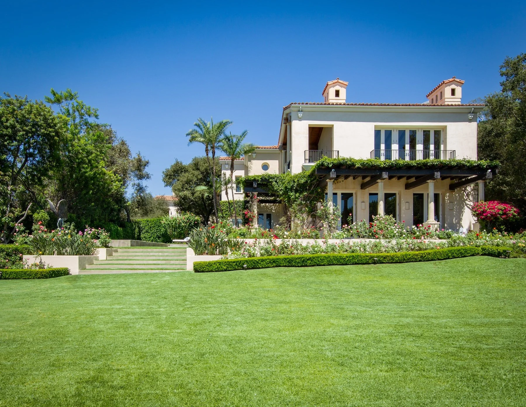 Carolwood-1672Waynecrest-19.jpg