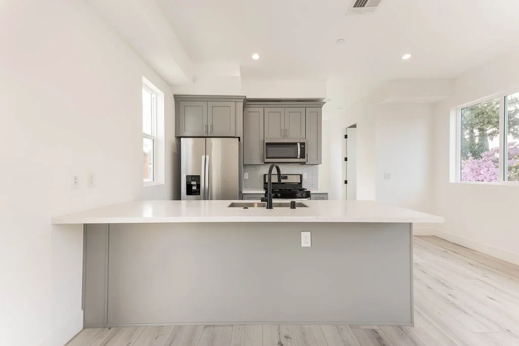 1238-N-Beachwood-Dr-HsHProd-22.jpg