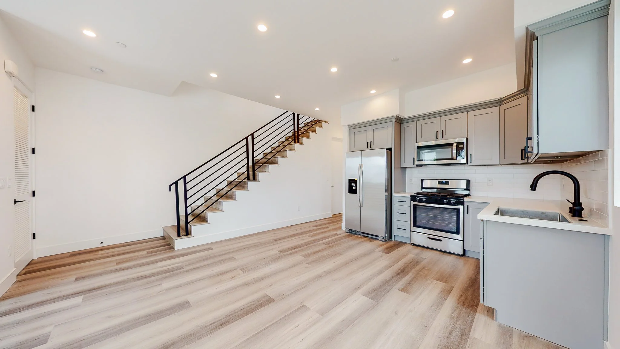 525-N-Normandie-Ave_LA360VR-6.jpg