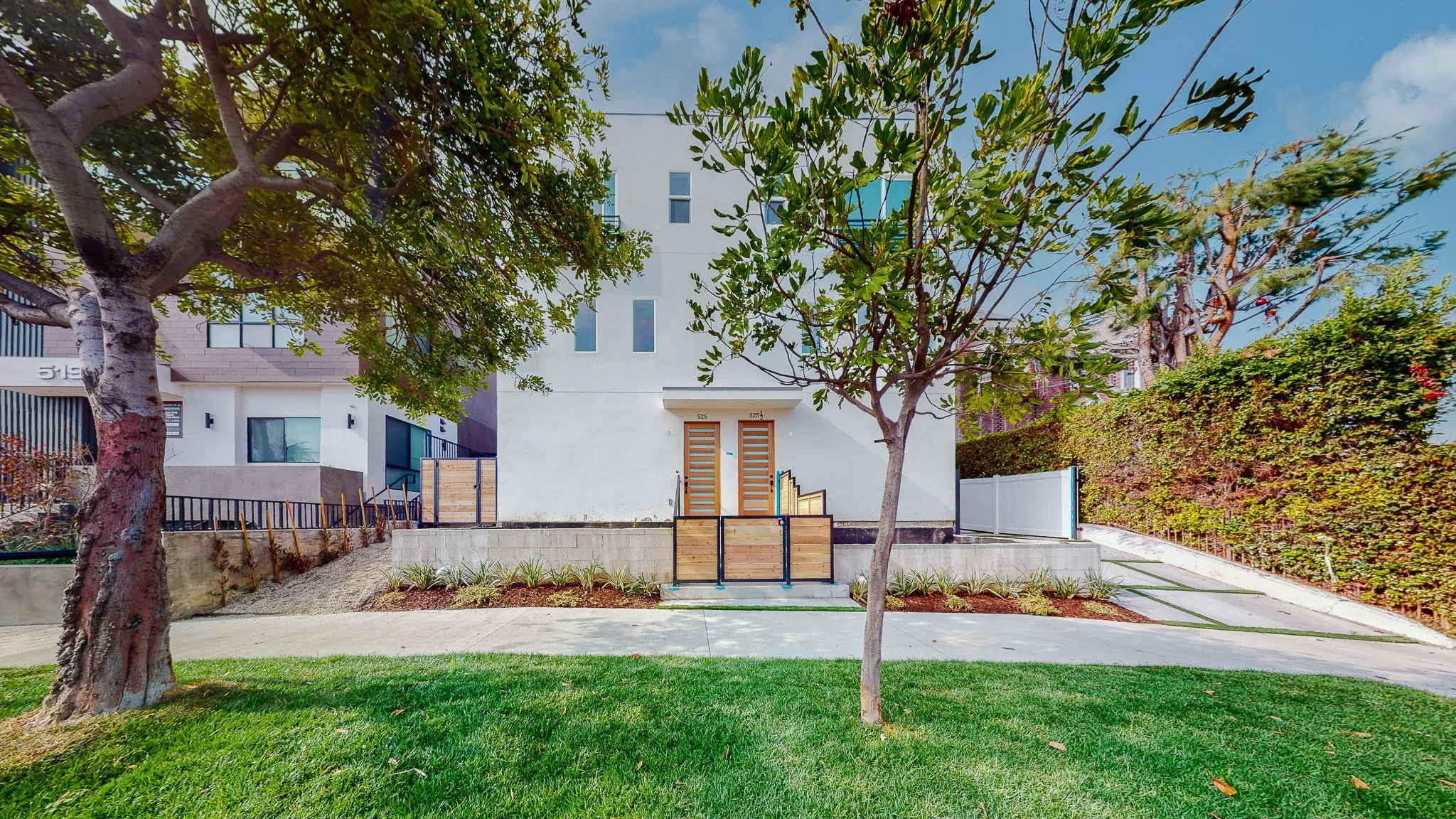 525-N-Normandie-Ave_LA360VR-1.jpg
