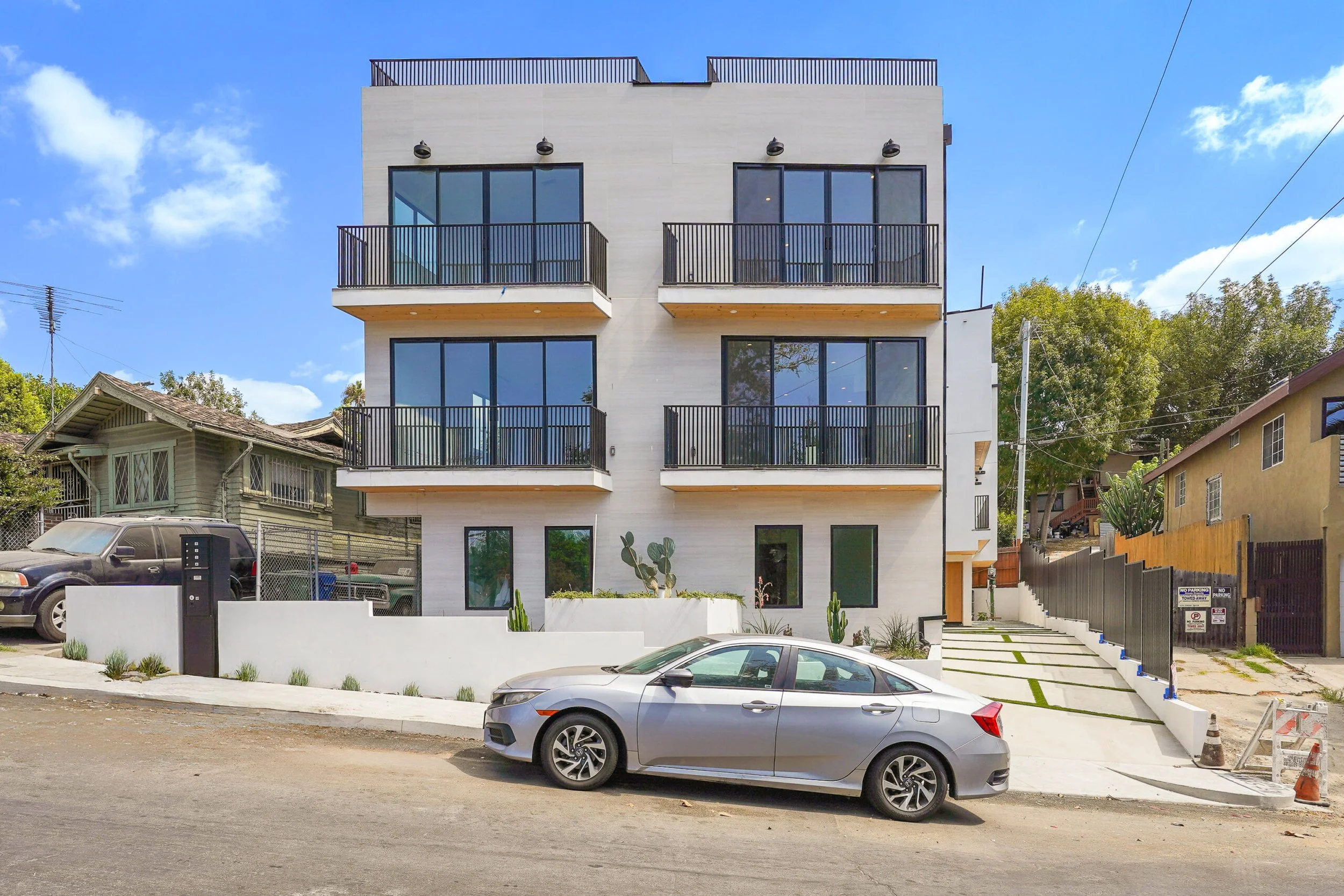 966-Sanborn-Ave_LA360VR-1-1-scaled.jpg