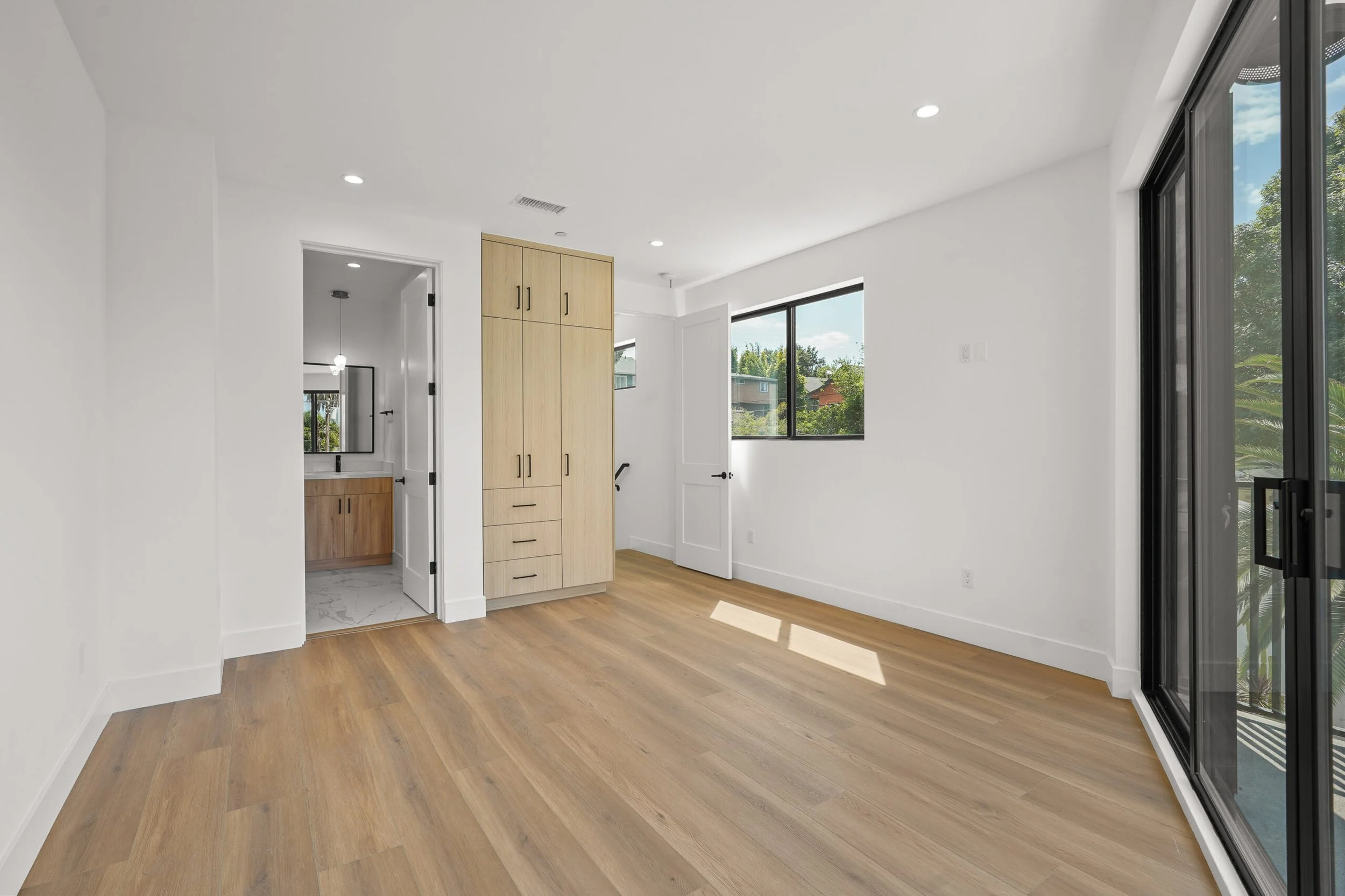 966-Sanborn-Ave_LA360VR-18-1-scaled.jpg