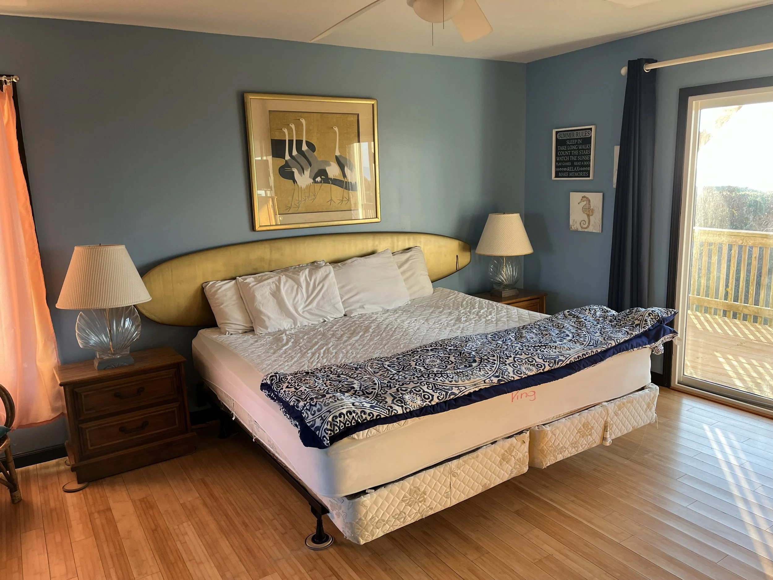 King size master bed