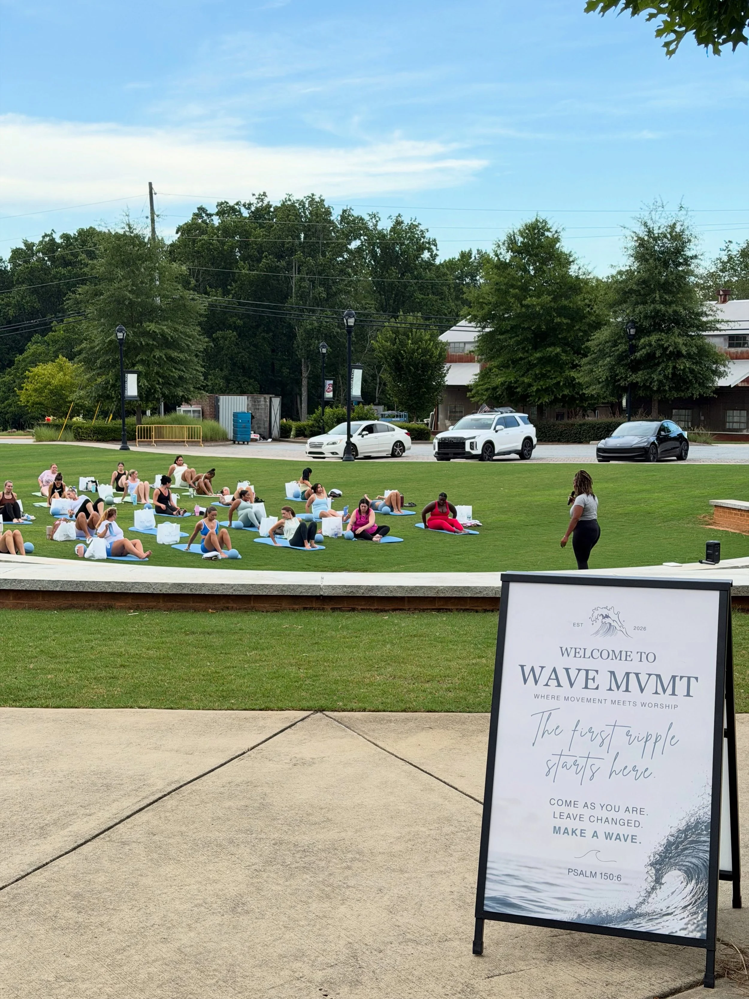 A big shout out to @houseofpilateshoschton for sponsoring this event and @wemoveandbloom leading us in our mat flow. 

You can find allisia on the schedule at House of Pilates!