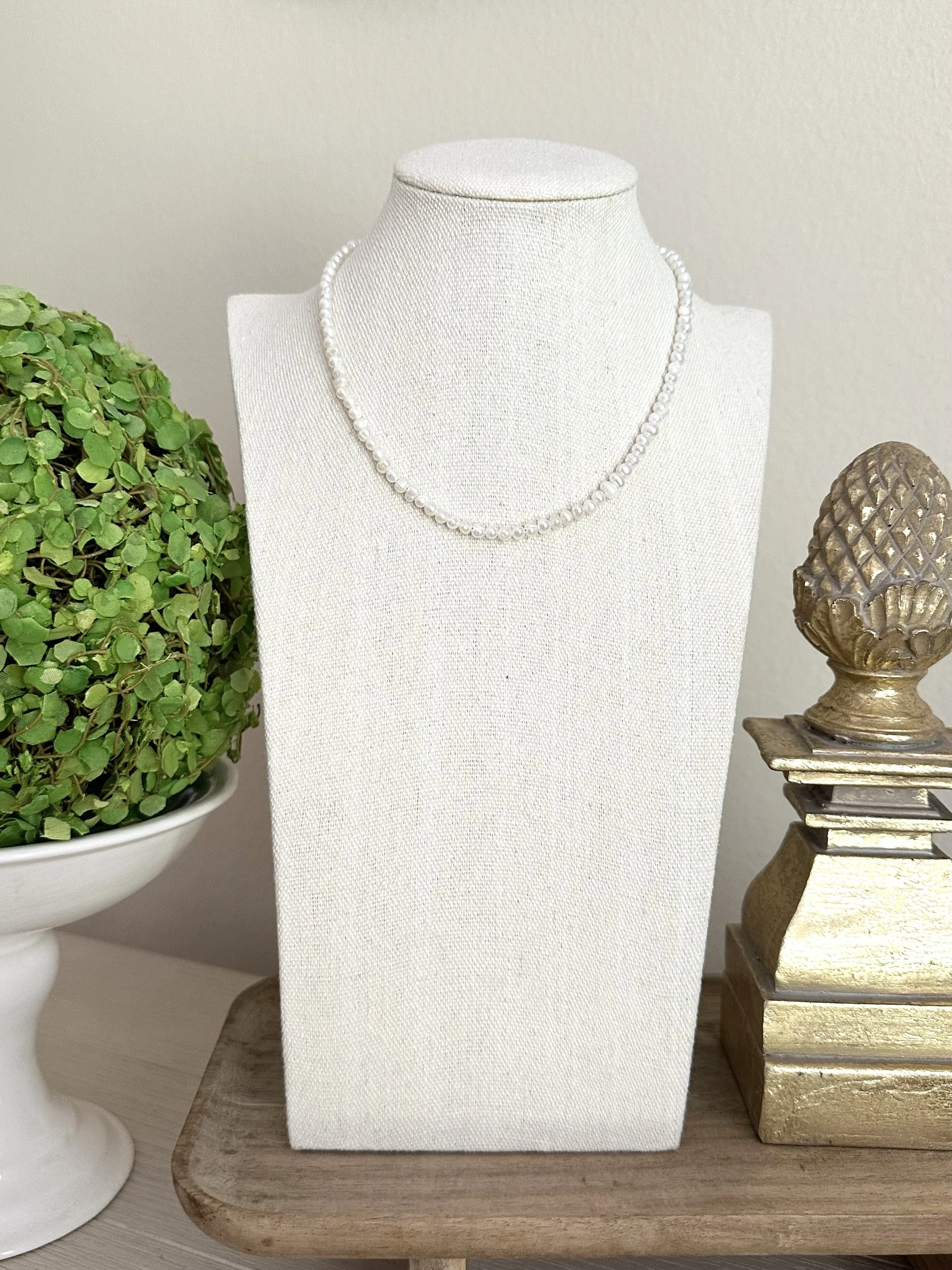 The Juliette Petite Pearl Choker