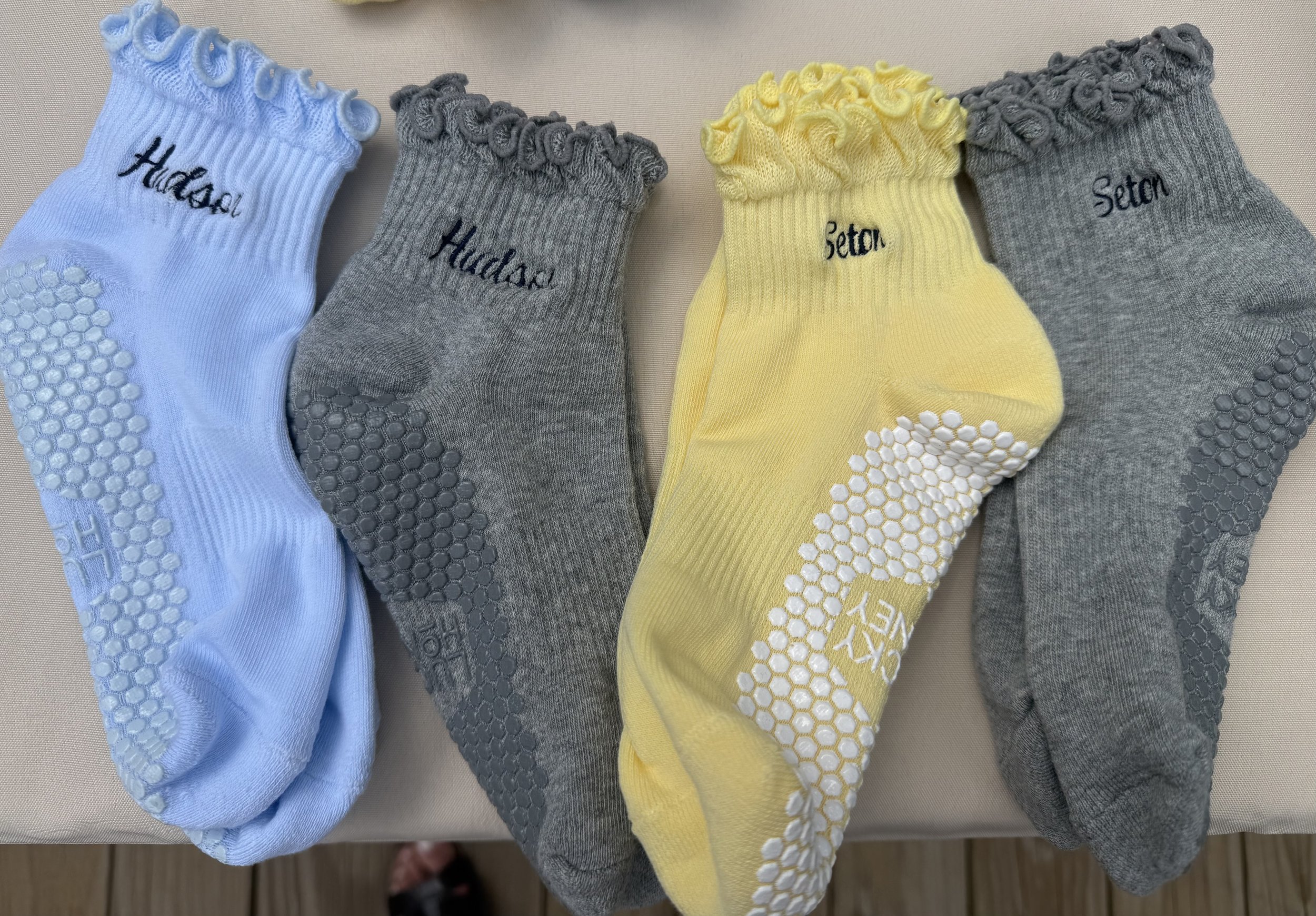 Hudson Grip Socks- Gray