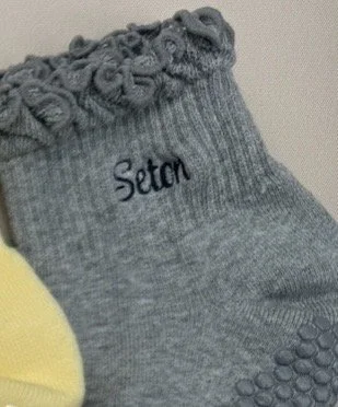 Seton Grip Socks- Gray