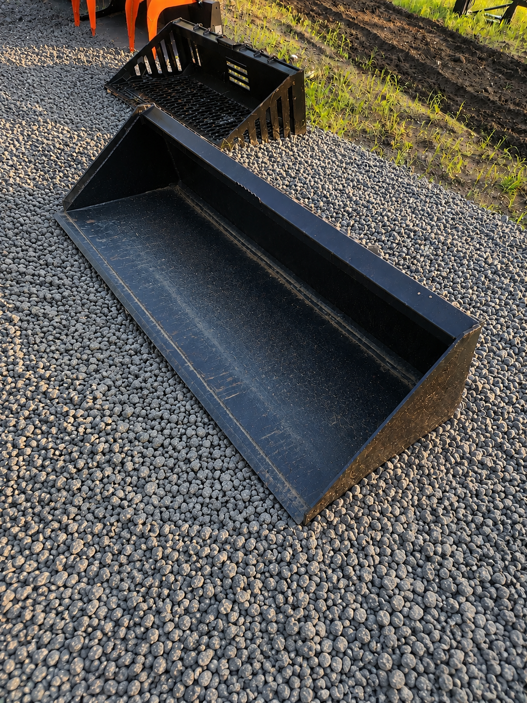 66 Inch Smooth Bucket