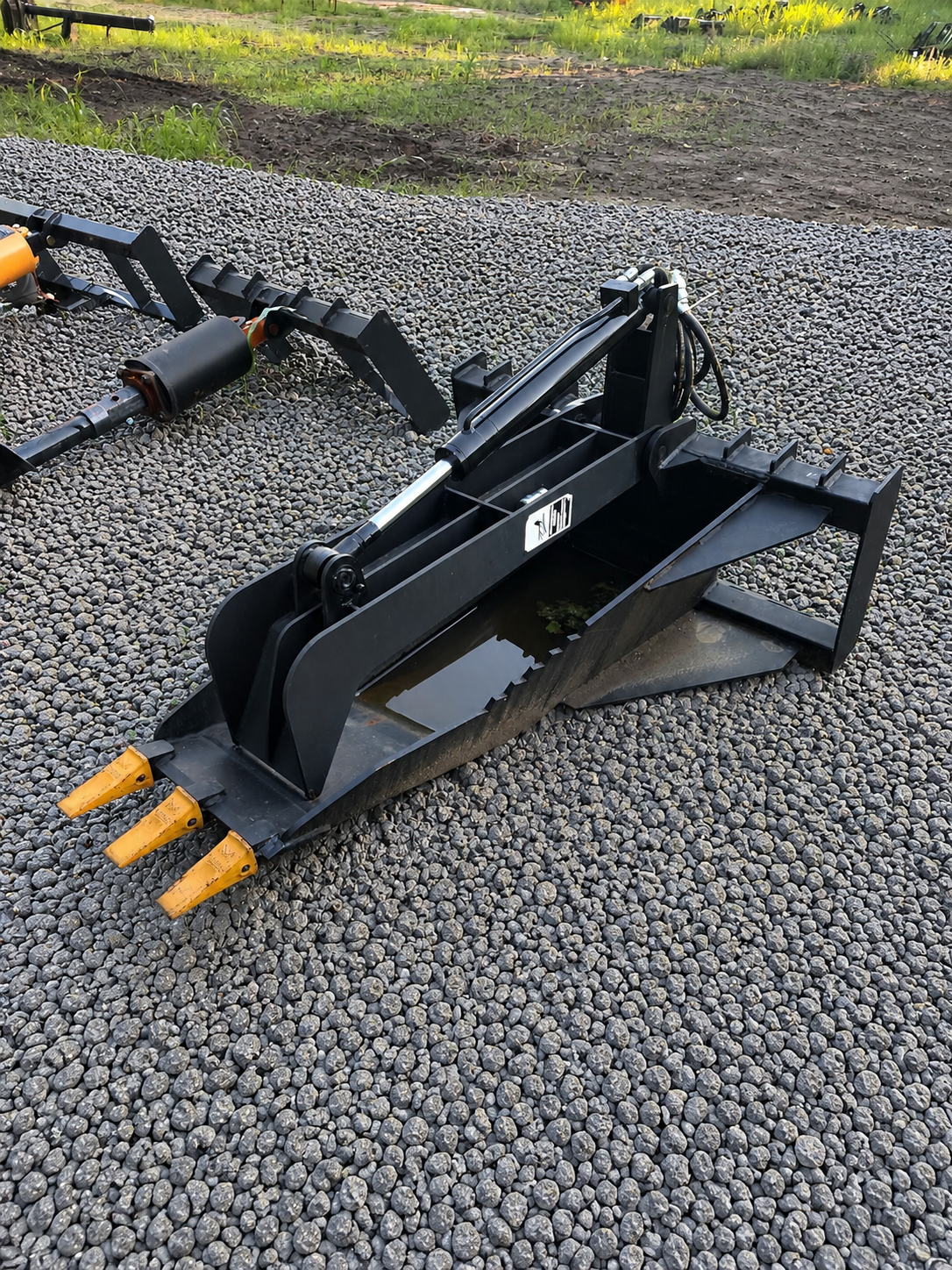 Stump Grapple Bucket