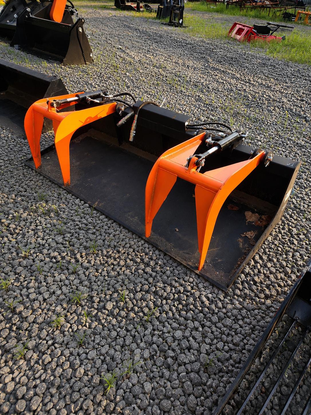 80 Inch Grapple Bucket