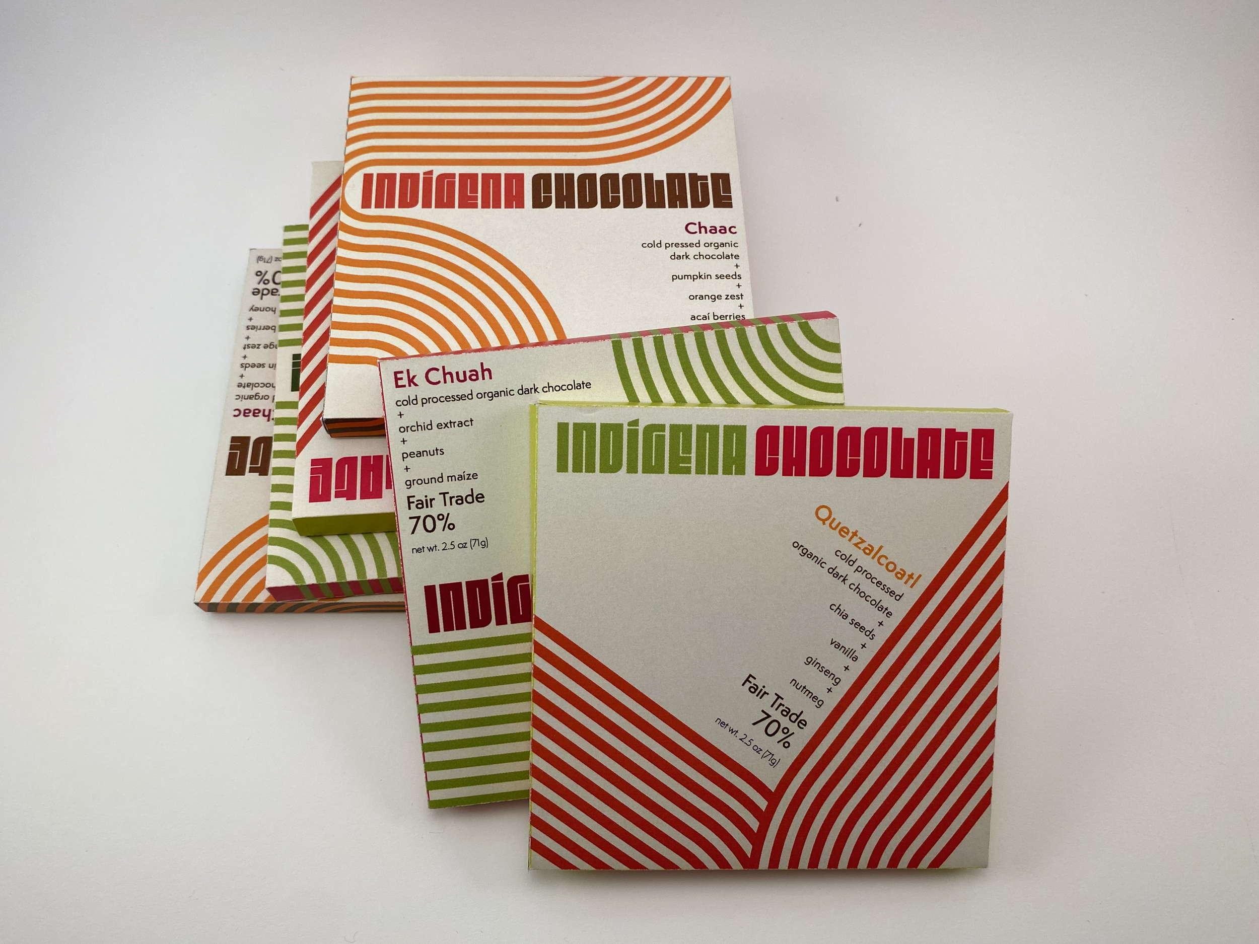 Indígena Chocolate. Mock-ups, individual chocolate bar wrappers
