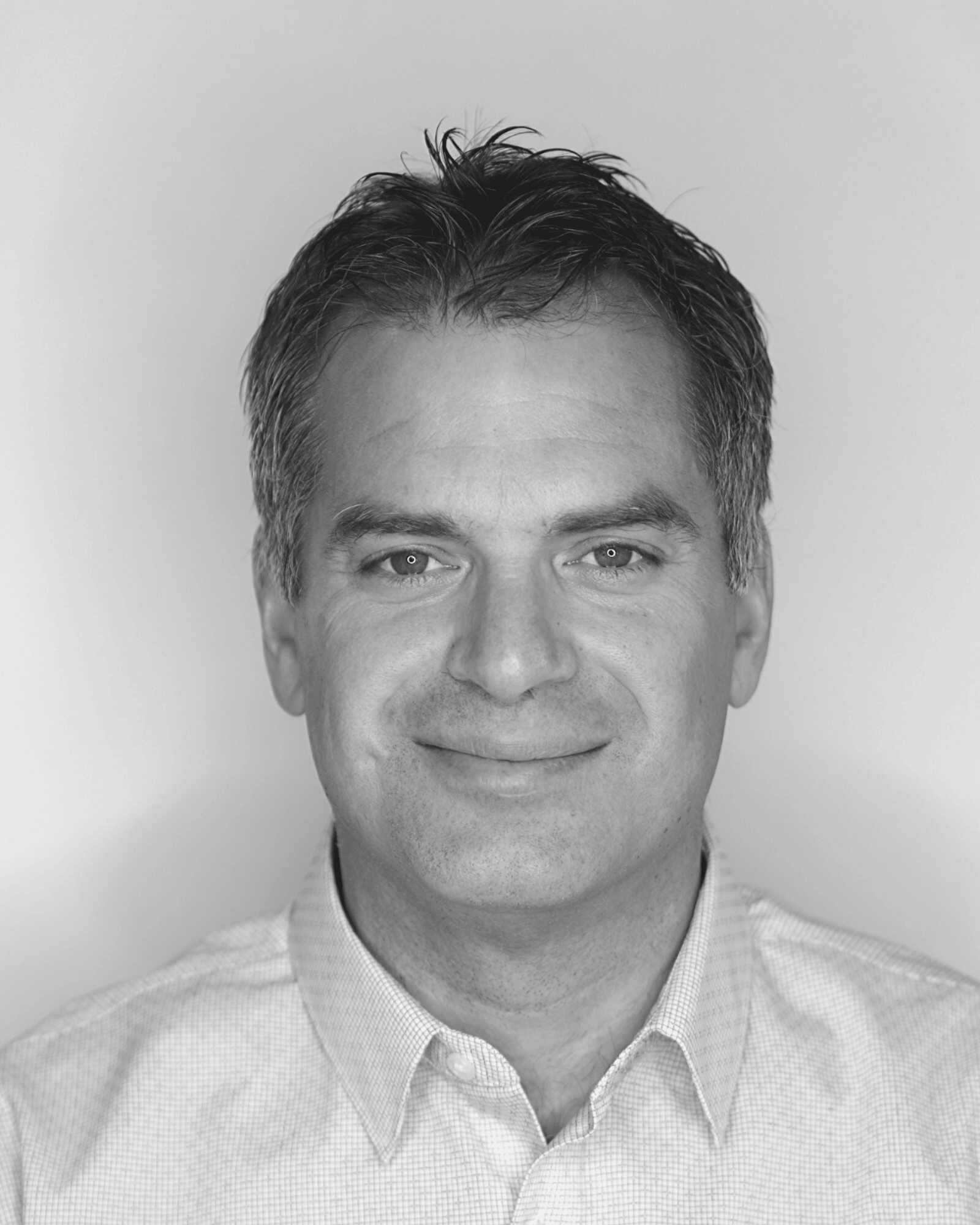 oscar-campos-yoga-teacher-yoga-pod-tucson-(p).png