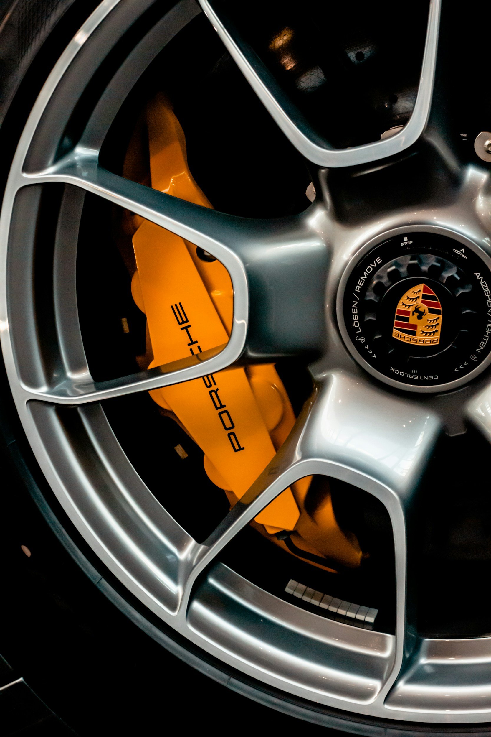 Wheels designed to fit Porsche models
