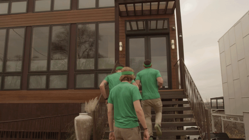 bellhops_ad_clip.gif