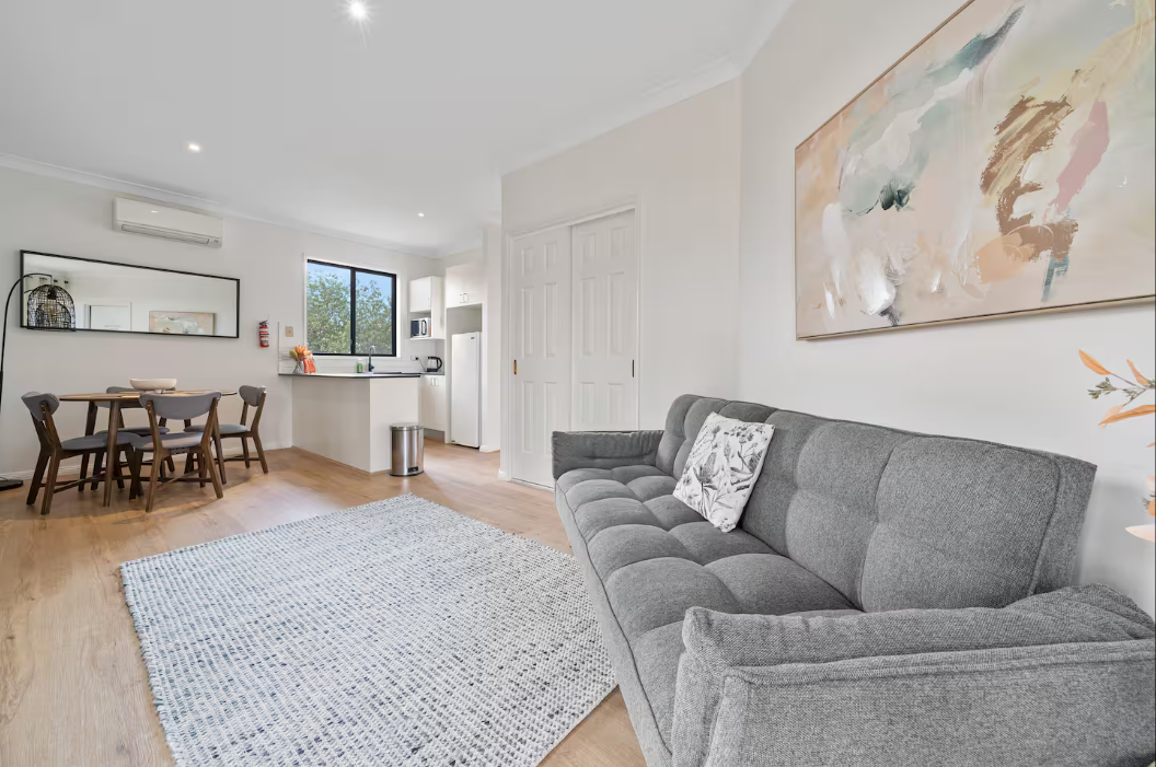 Hunter Valley Prime Getaway - Airbnb
4 guests, 2 bedrooms, 2 beds, 2 baths