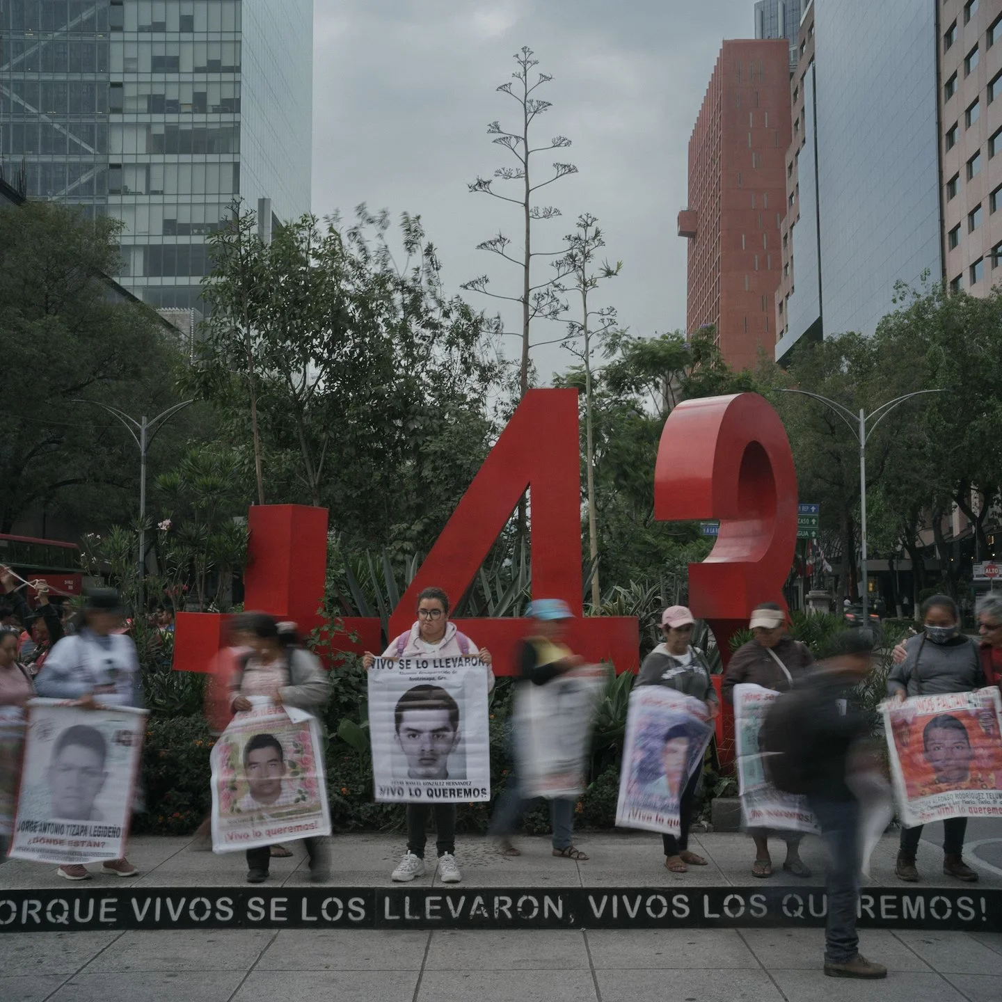 underground-anti-monument-movement-mexico-city-1.jpg