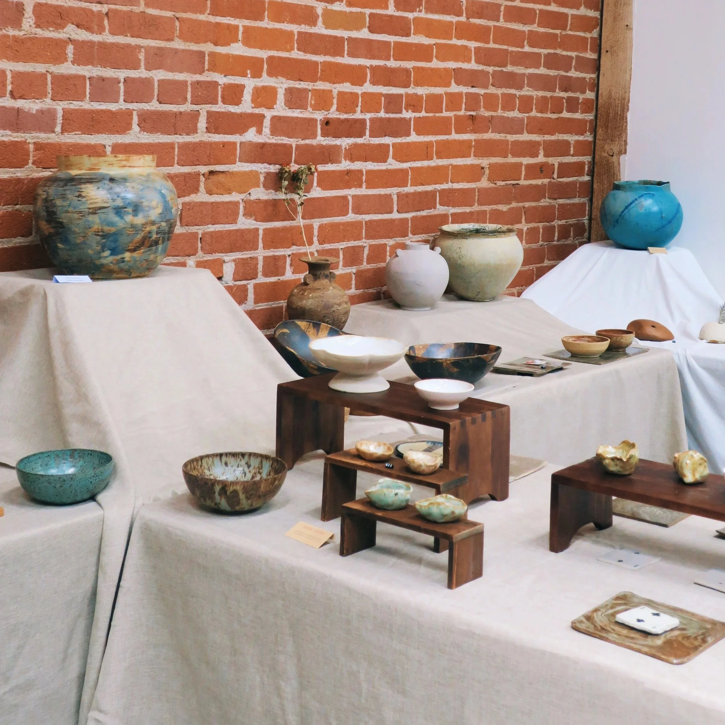 Ceramics on display, handcrafted by Gerin of Gerin Del Carmen.