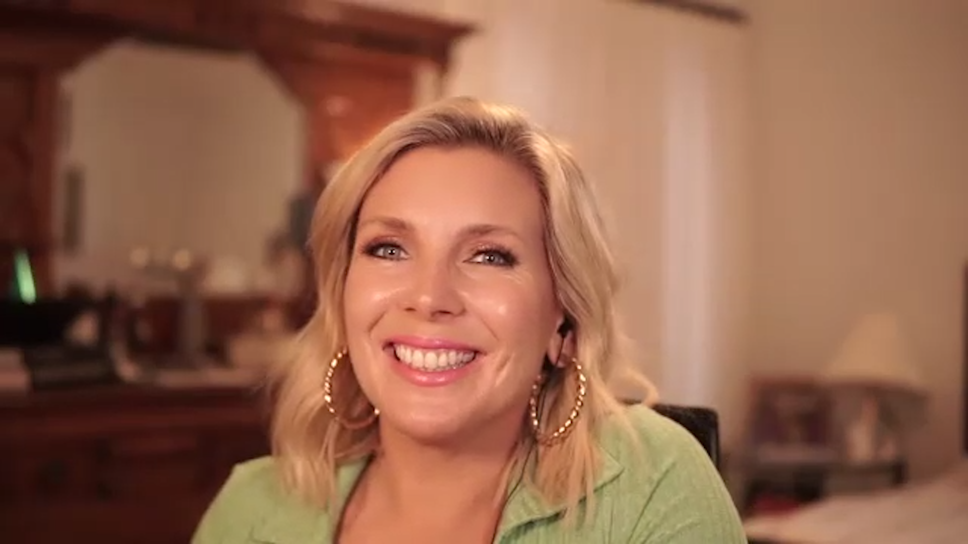 June Diane Raphael on Saying Goodbye to Grace &amp; Frankie