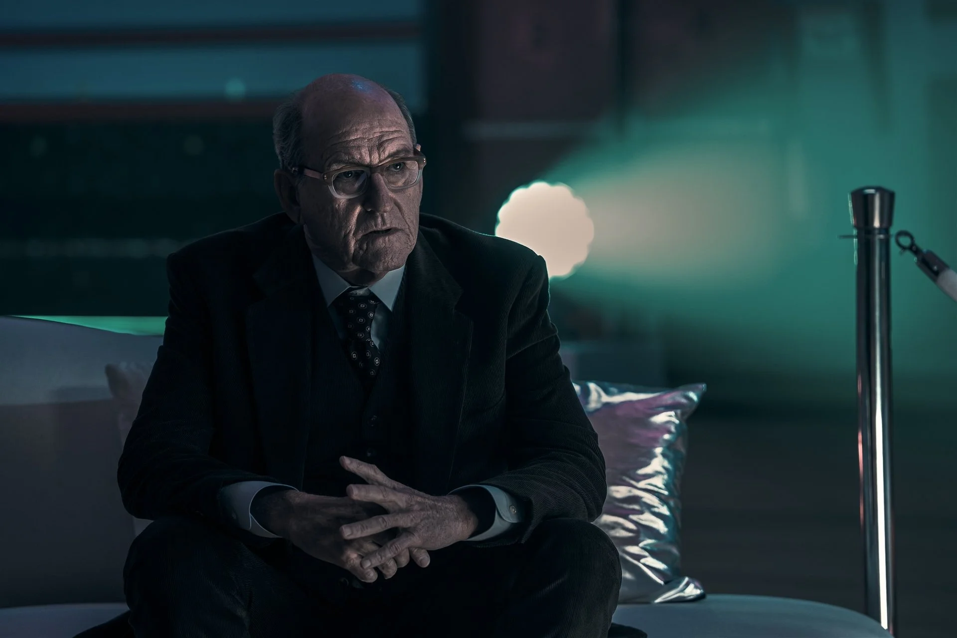 Richard Jenkins on Simplicity, Collaboration, and the Art of Playing Detective Homer