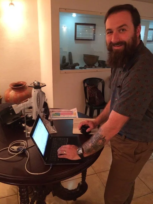 Portable X-ray fluorescence analysis of archaeological material