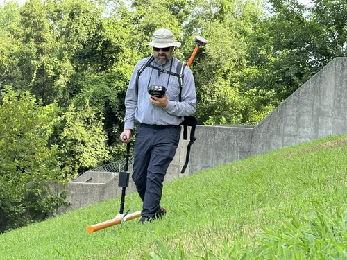 Electromagnetic conductivity survey for archaeological investigation