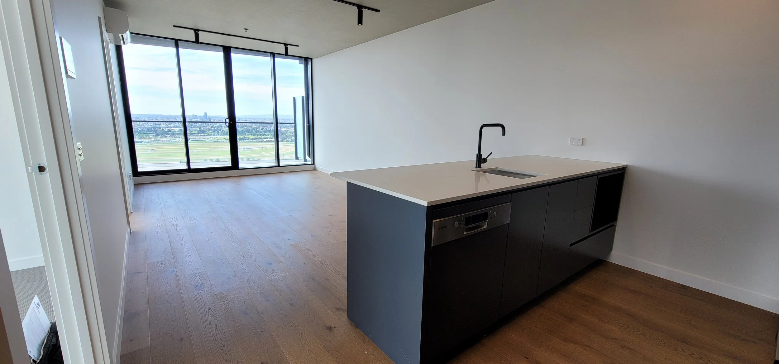 Living room 2.jpg