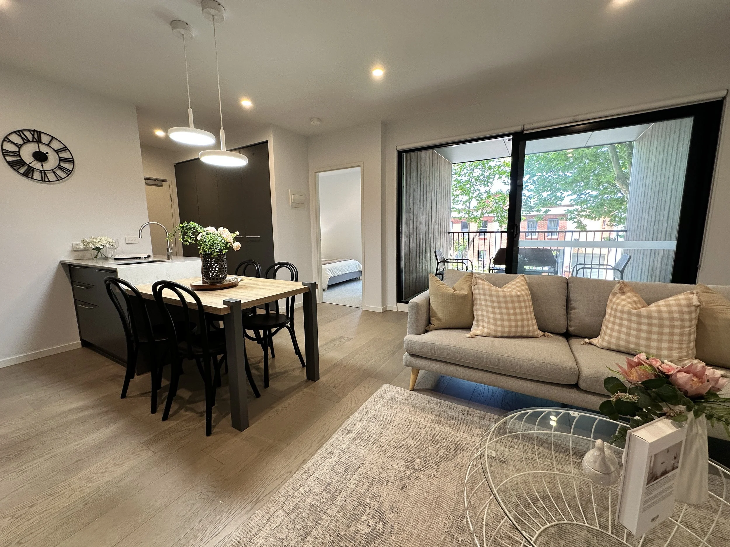 Living & dining 2.JPG
