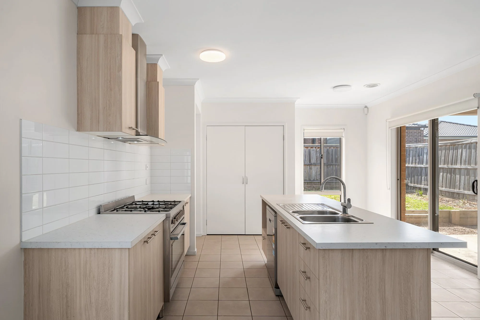 Kitchen 1.jpg