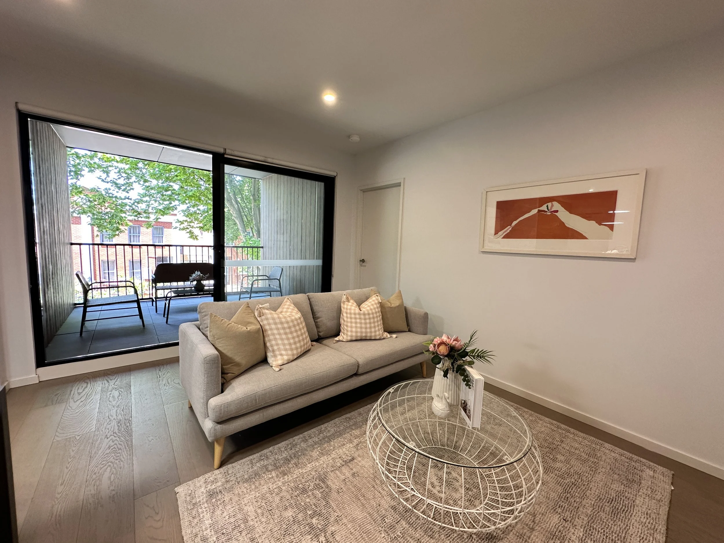 Living & balcony 1.JPG