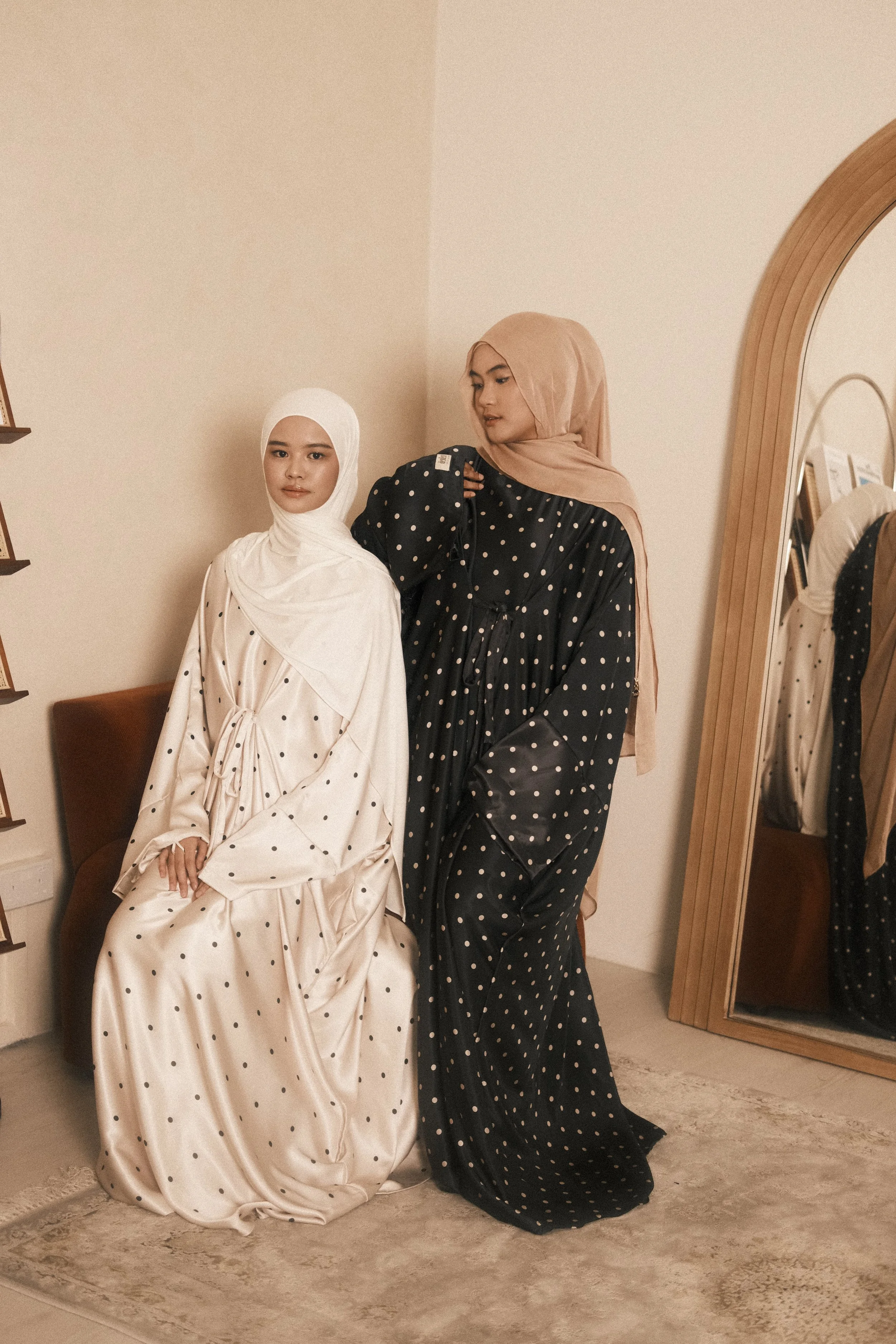 NOKTAH Abaya