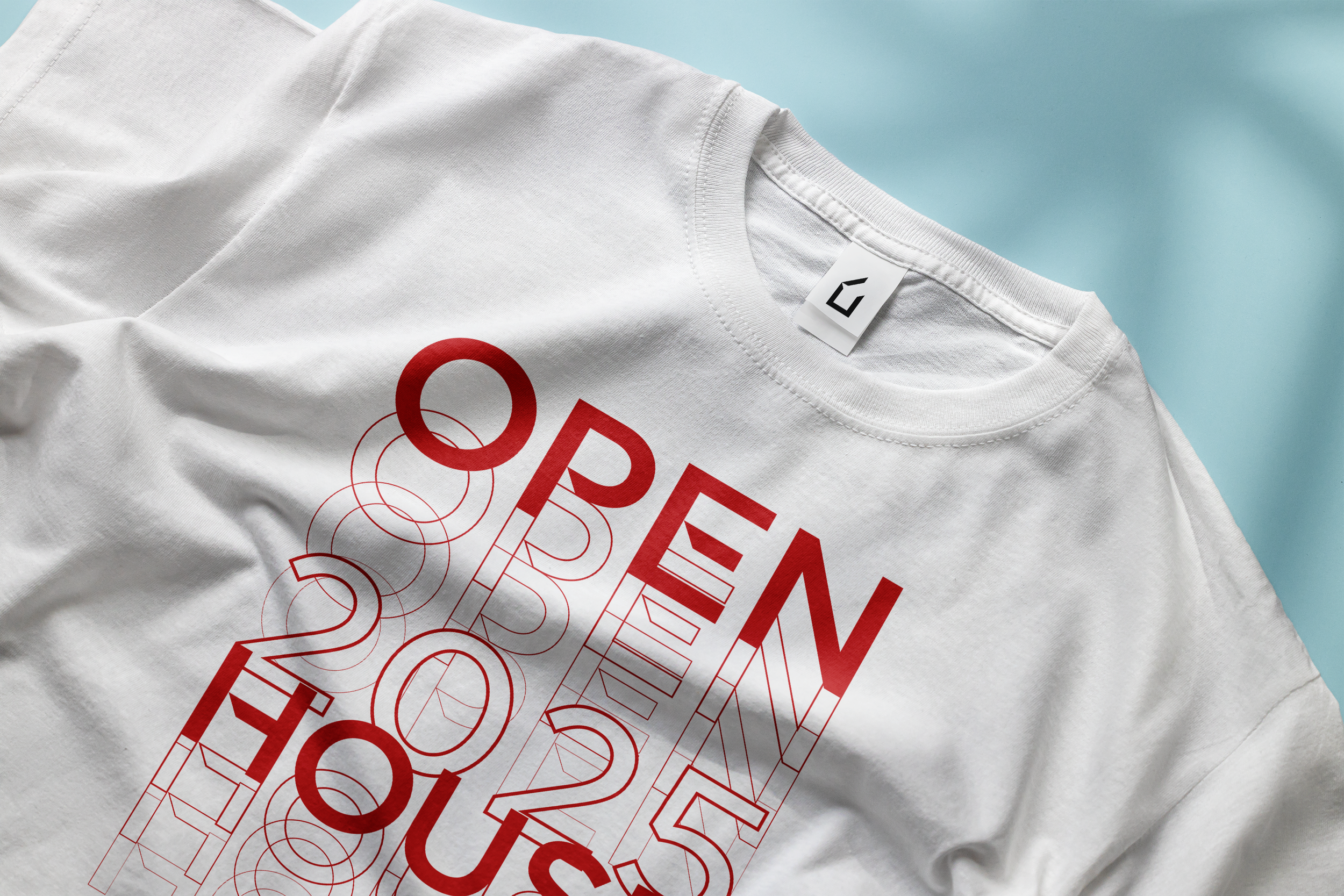Cropped_T-Shirt_Mockup4.png