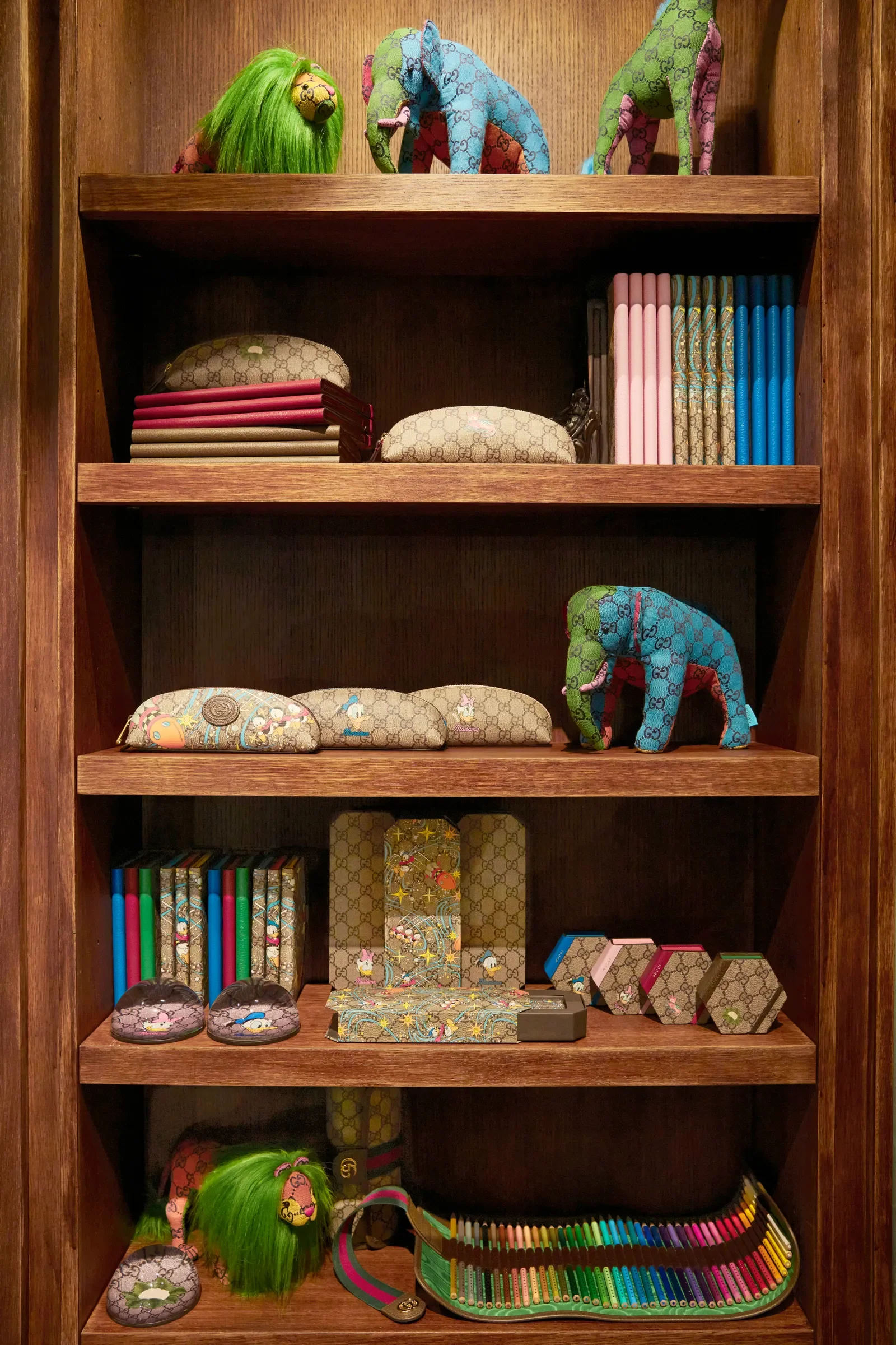 GUCCI_Cartoleria_00220[4][11].webp