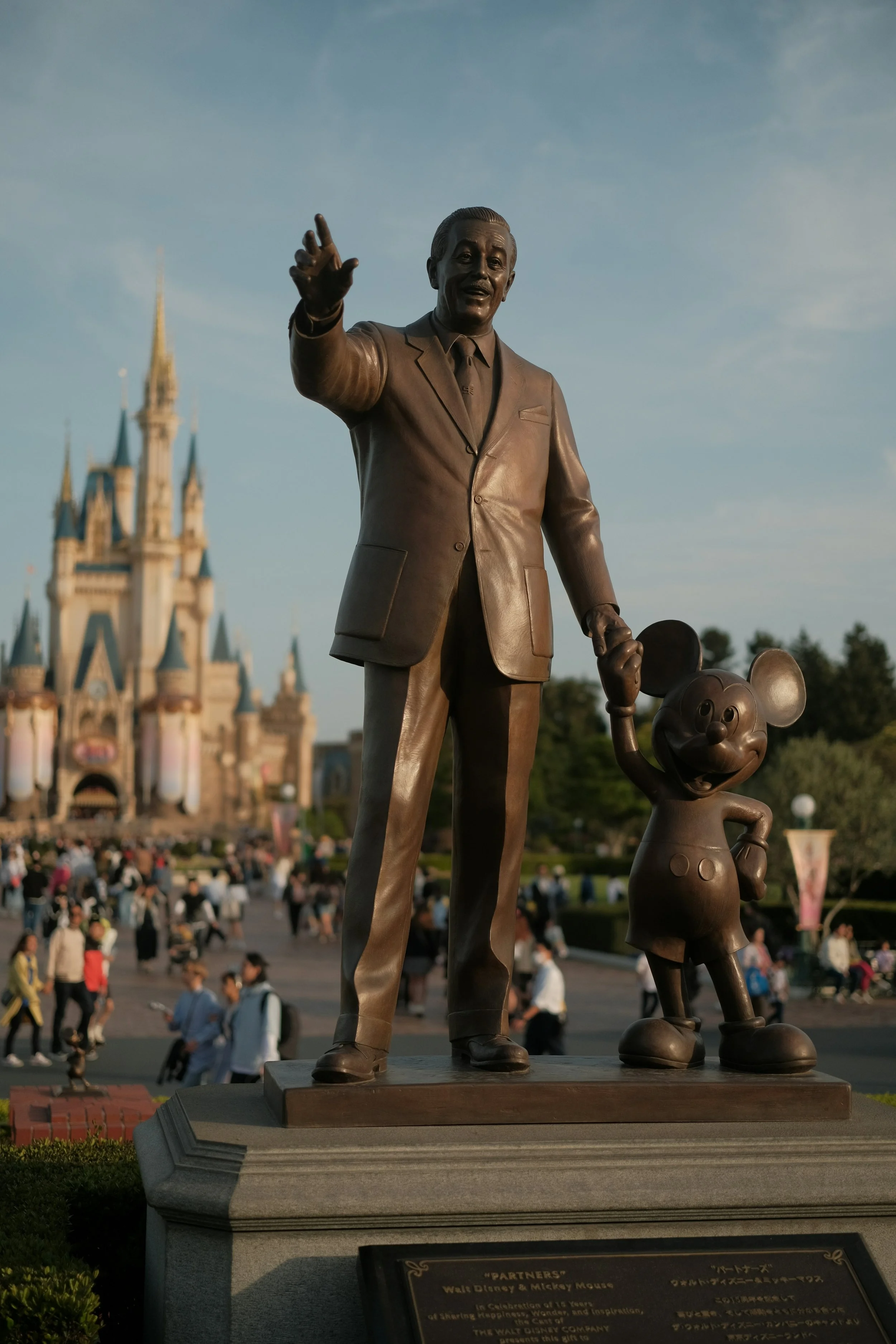 Walt Disney statue at Disney Resort Tokyo, Passport with Paris