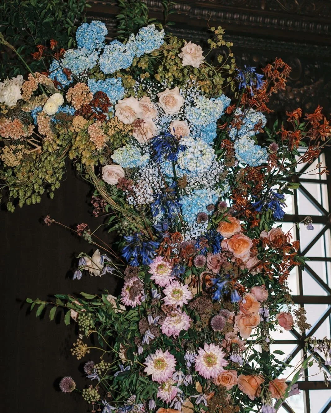 A masterpiece. People, come in closer: this altar &mdash; each photo has a different color that is as good as the art in the museum.
.
Planning + Design @carrieelizabethevents
Venue @asianartmuseum
Catering @mccallssf
Photo @niravpatelweddings
Video 
