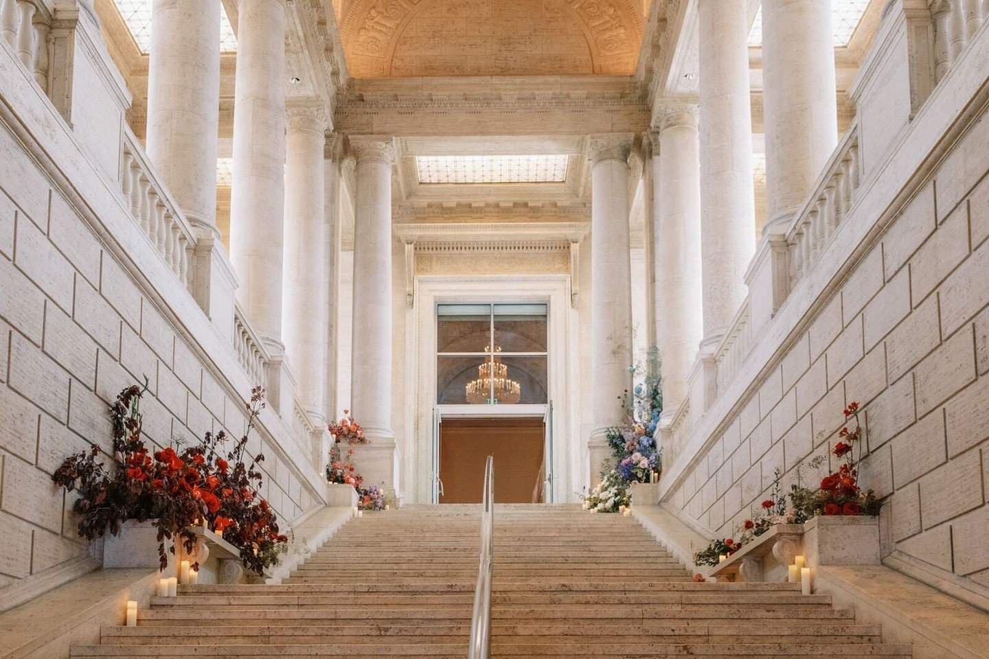 Making an entrance.
.
Planning + Design @carrieelizabethevents
Venue @asianartmuseum
Catering @mccallssf
Photo @niravpatelweddings
Video @klfilms
Dj @soundselevated
Rentals @brighteventrentals
HMU @beautybylela
Florals @ampersand_sf
Cake @lovenattyca