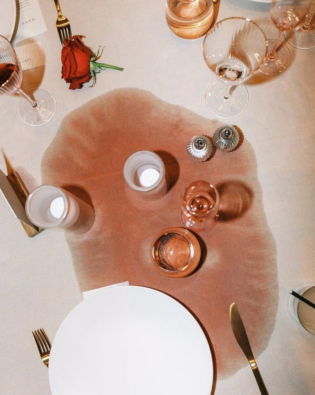 &ldquo;August slipped away like a bottle of wine...&rdquo; But we are lingering at this gorgeous table setup just a little bit longer. 
.
Planning + Design @carrieelizabethevents
Venue @asianartmuseum
Catering @mccallssf
Photo @niravpatelweddings
Ren